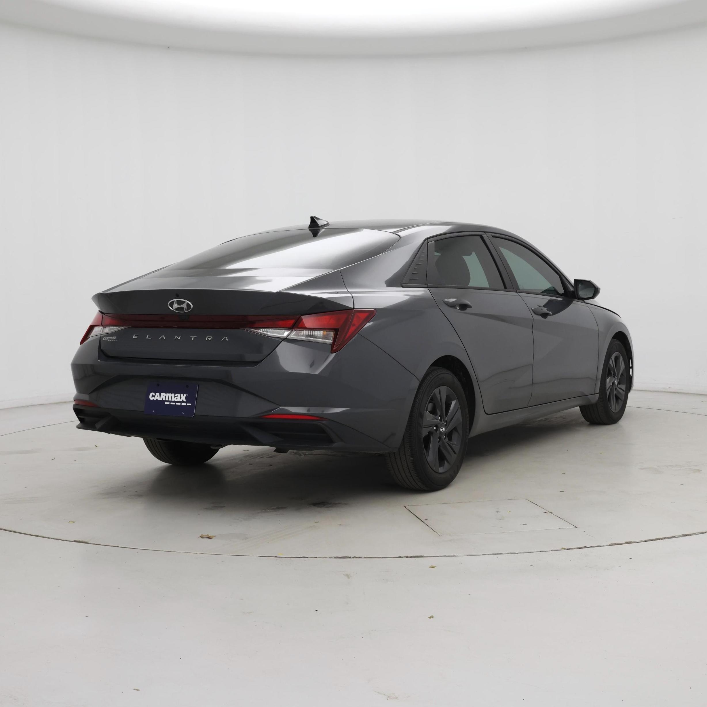 Thumbnail: 2023 Hyundai Elantra - 8