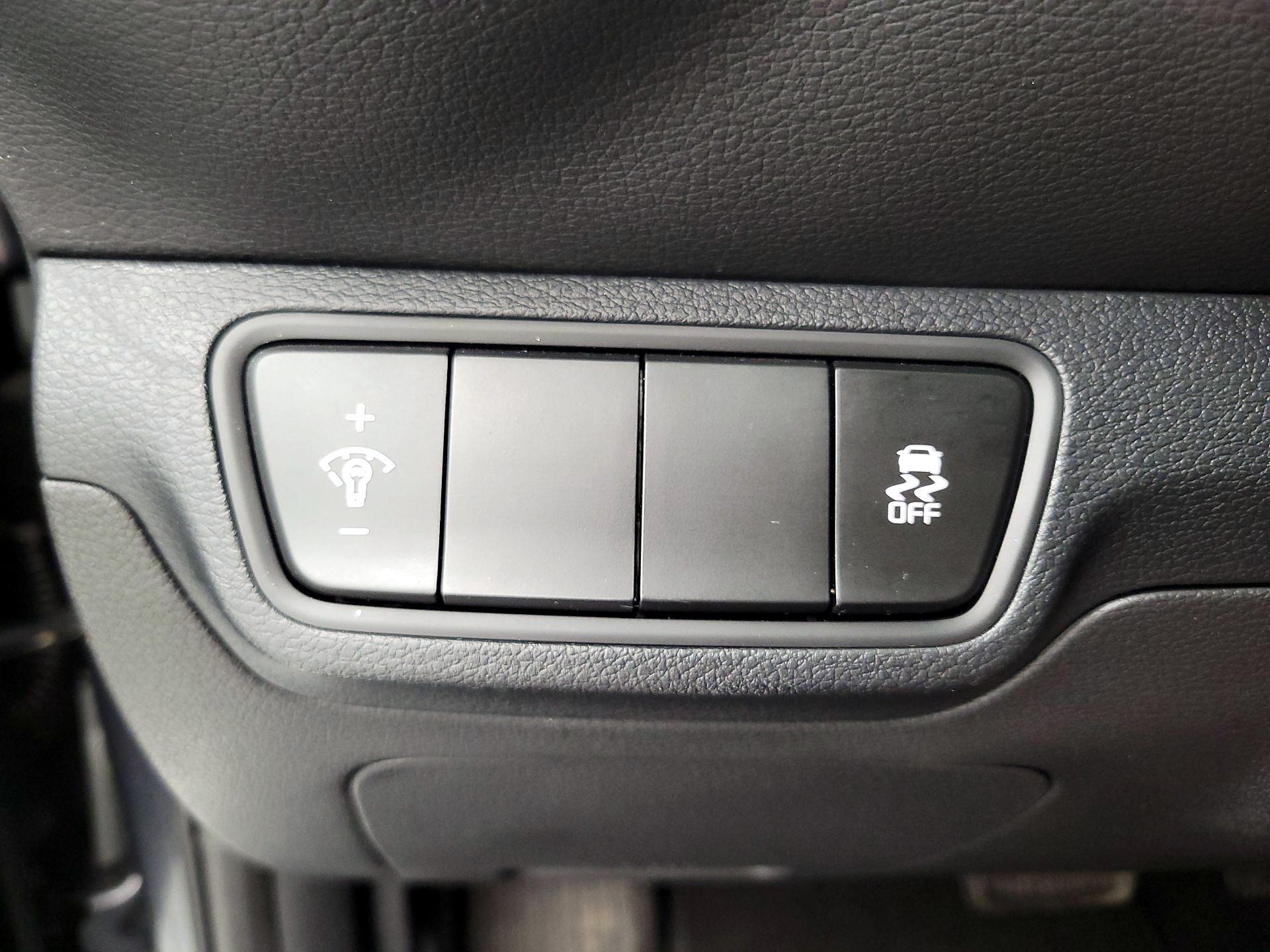 Thumbnail: 2024 Kia Forte - 13