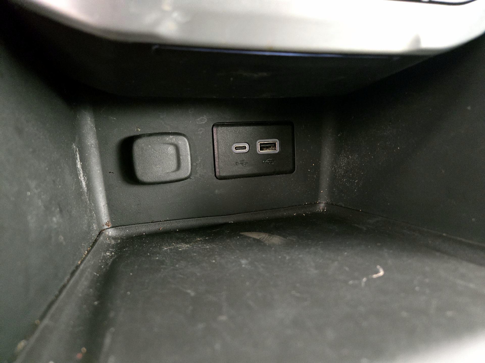 Thumbnail: 2023 GMC Acadia - 18