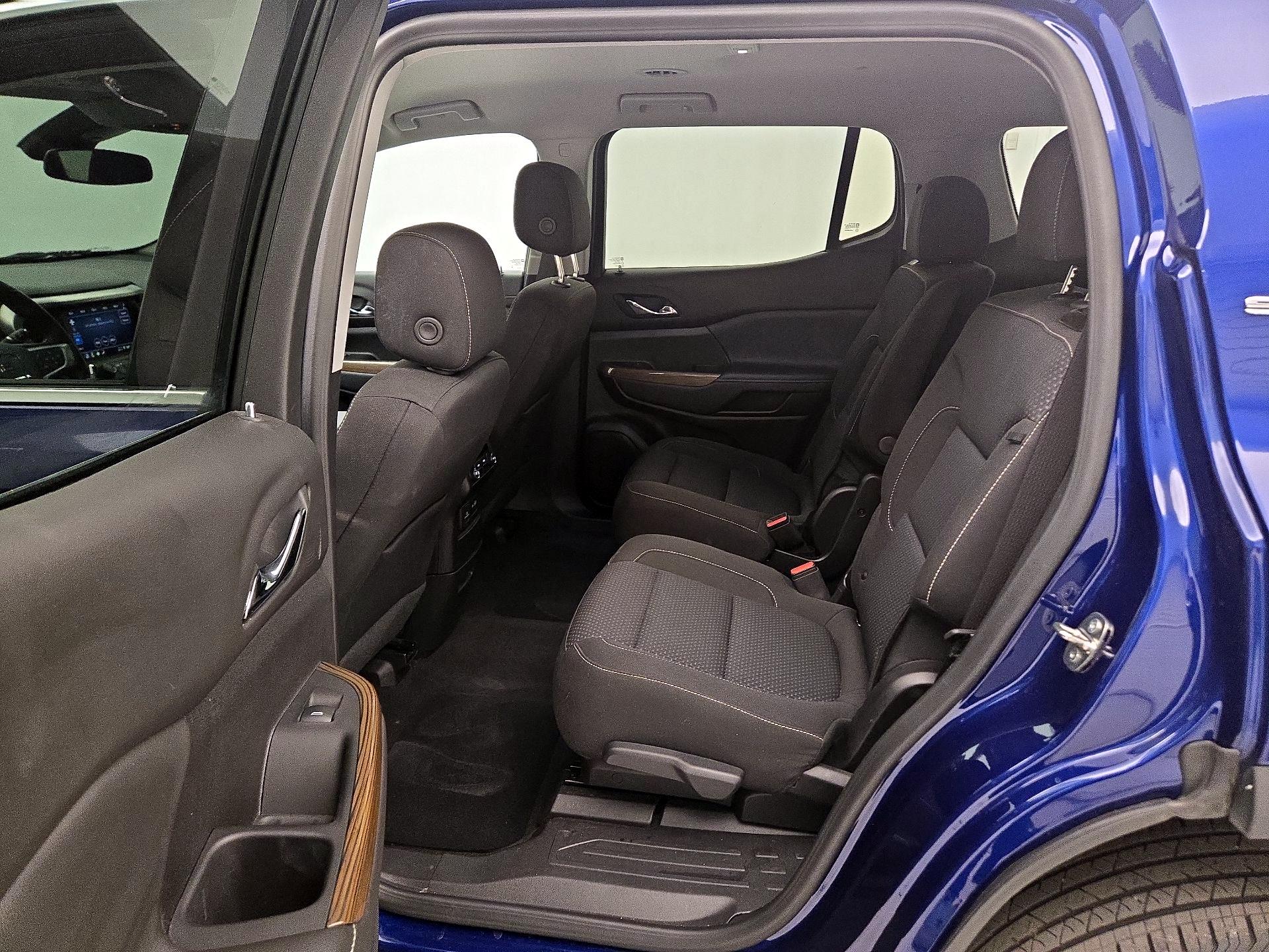 Thumbnail: 2023 GMC Acadia - 19