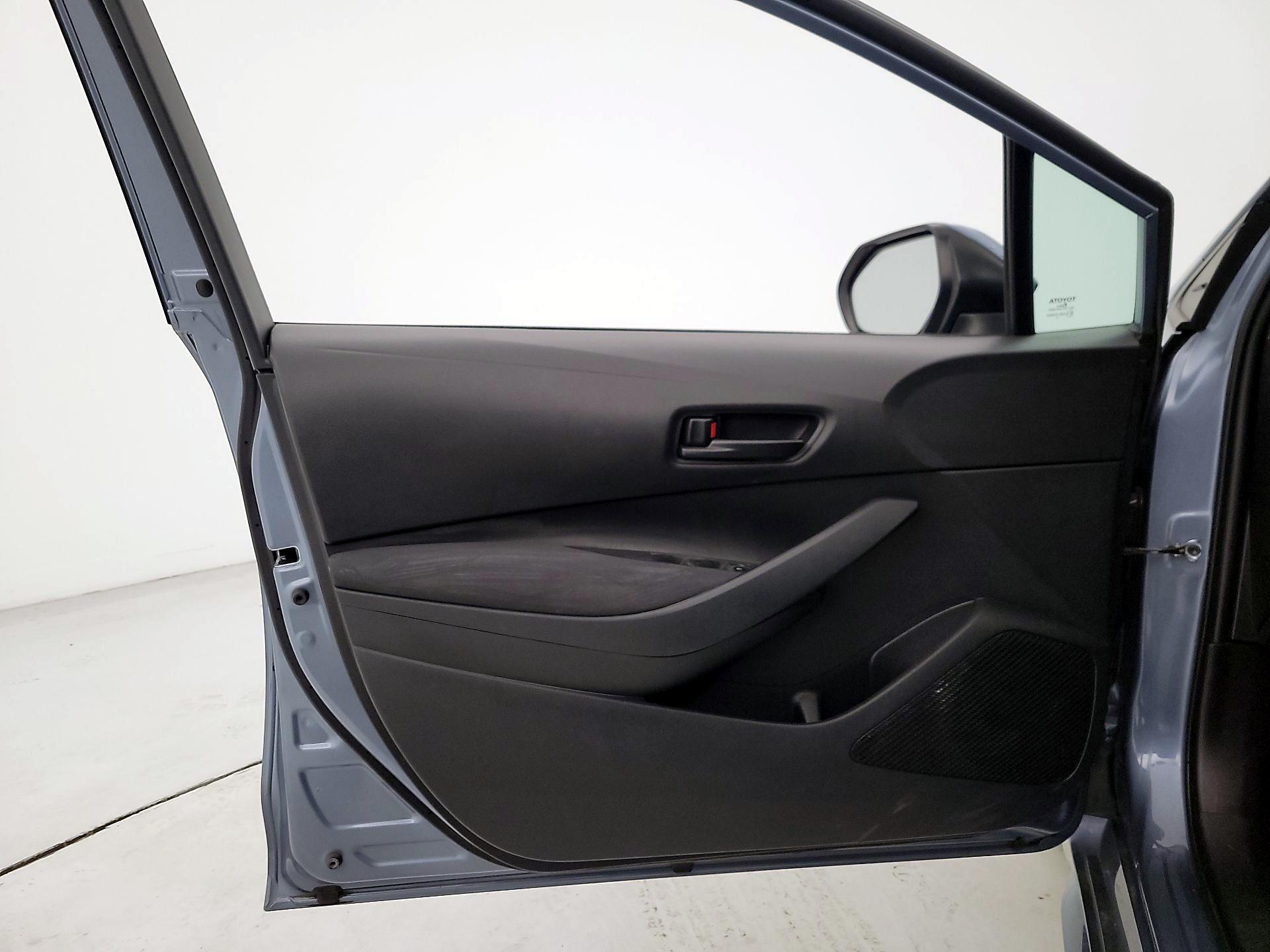 Thumbnail: 2023 Toyota Corolla - 12