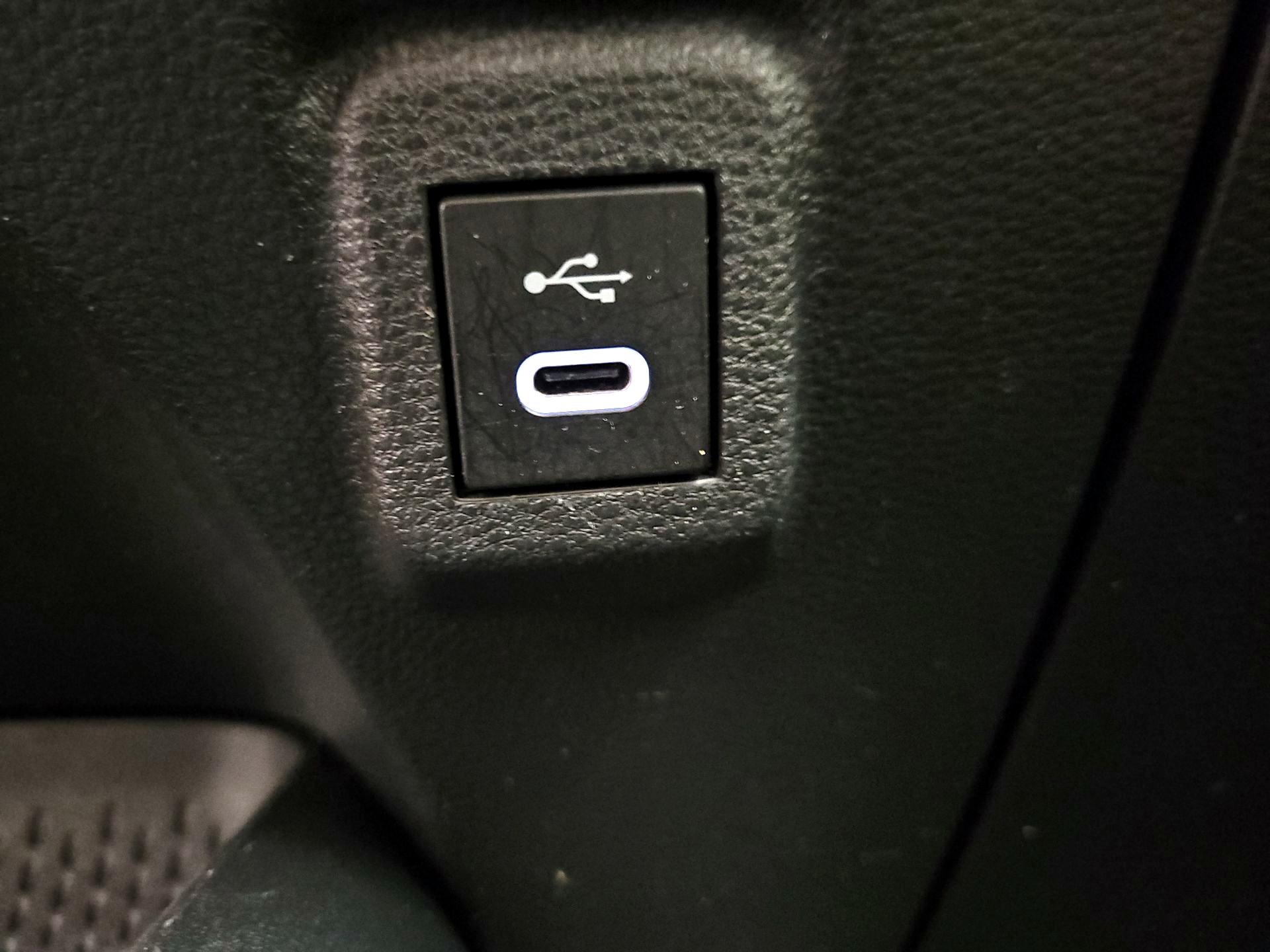 Thumbnail: 2023 Toyota Corolla - 17