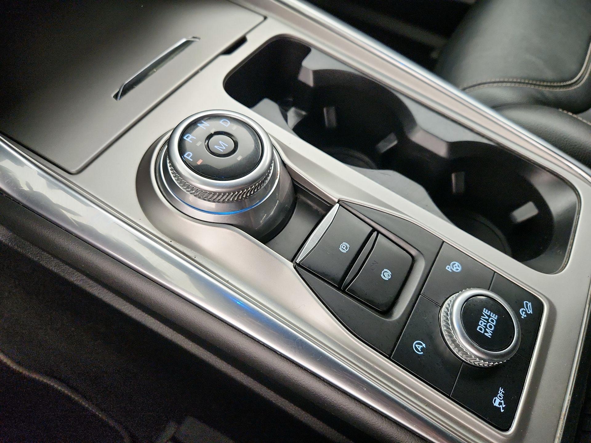 Thumbnail: 2020 Ford Explorer - 17