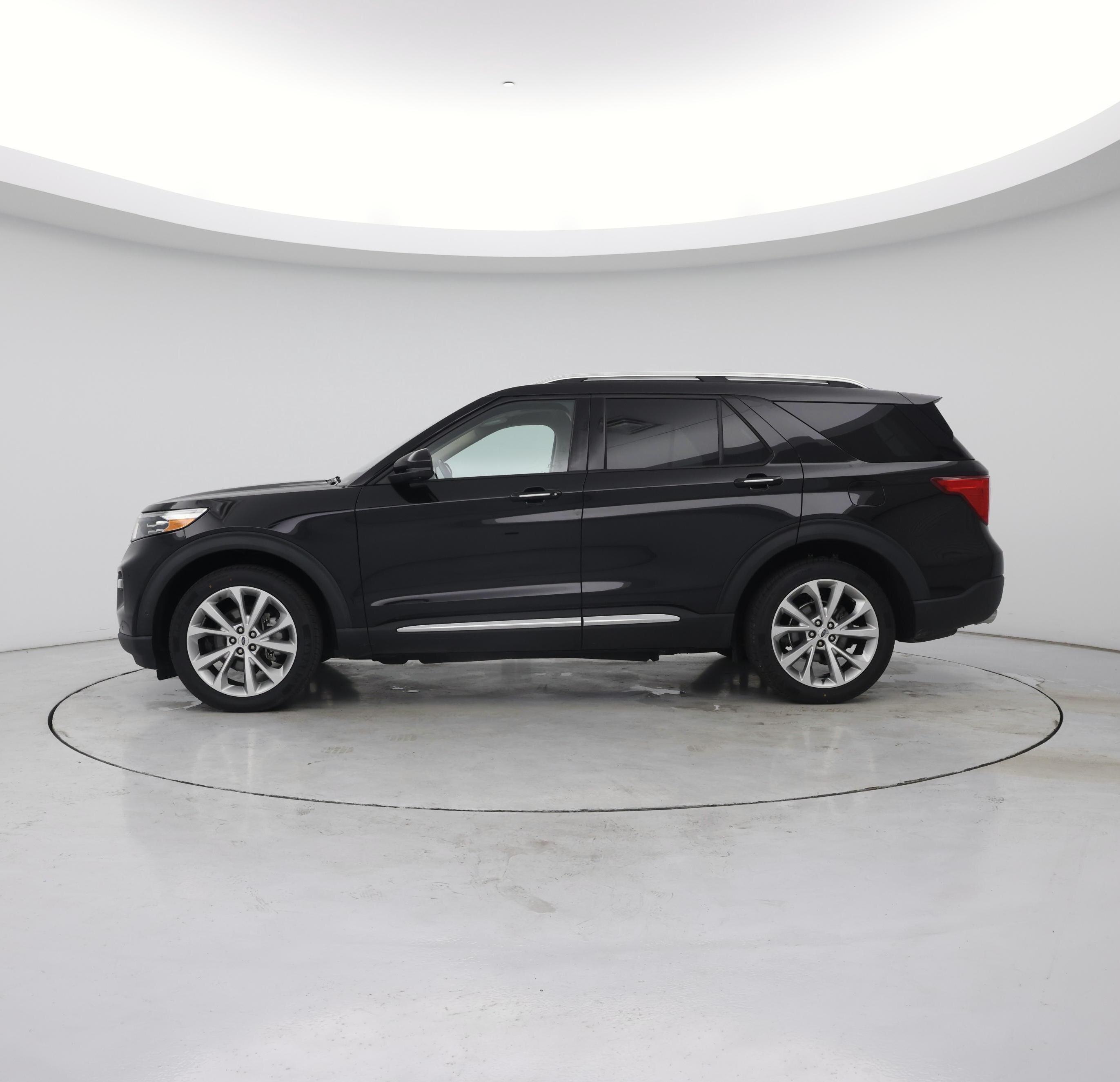 Thumbnail: 2022 Ford Explorer - 3