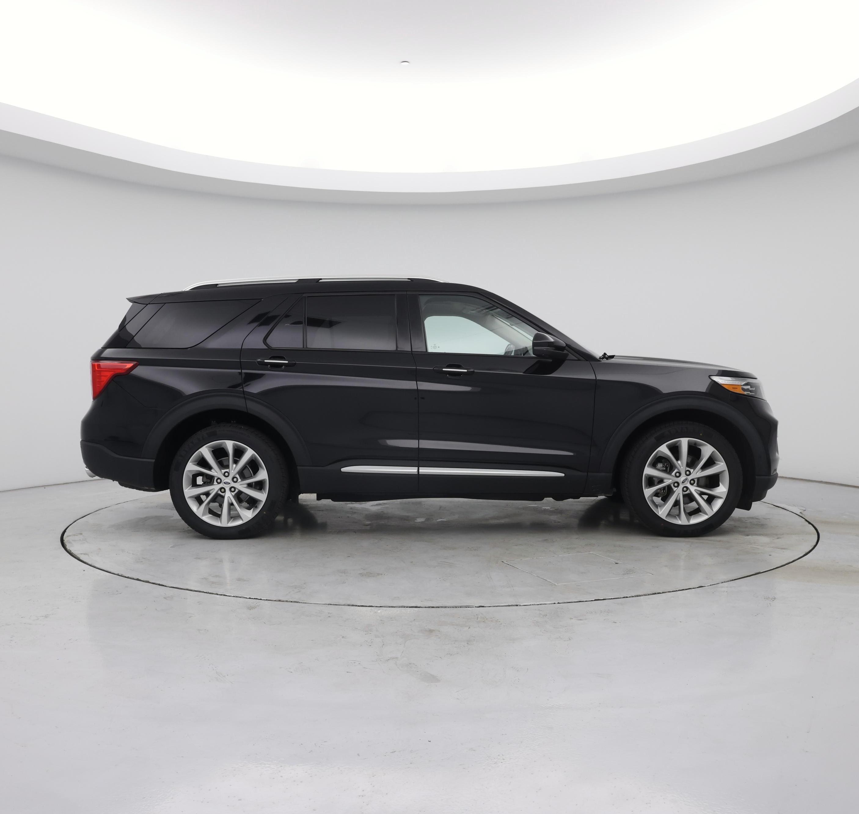 Thumbnail: 2022 Ford Explorer - 7