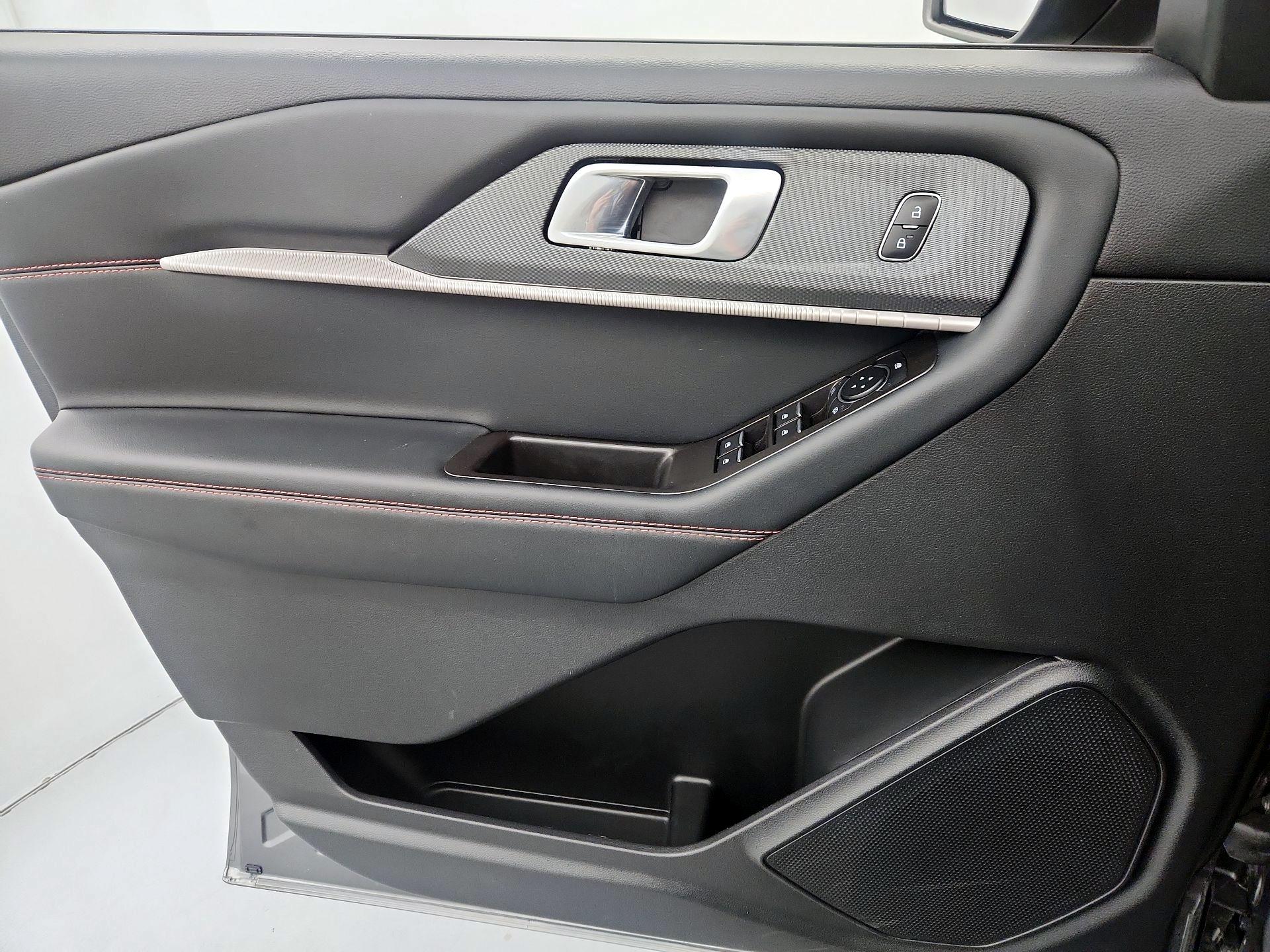 Thumbnail: 2025 Ford Explorer - 12