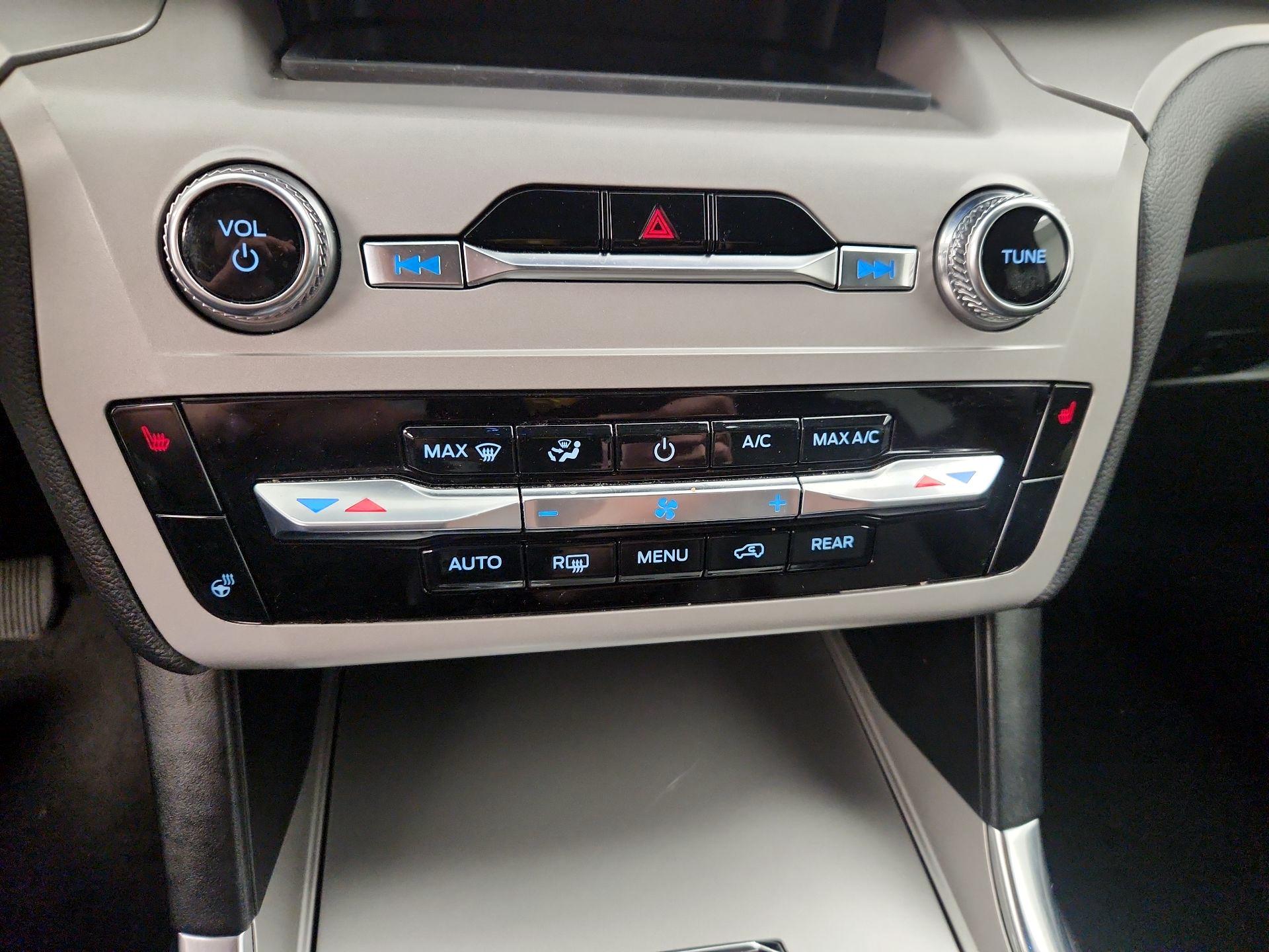 Thumbnail: 2023 Ford Explorer - 17