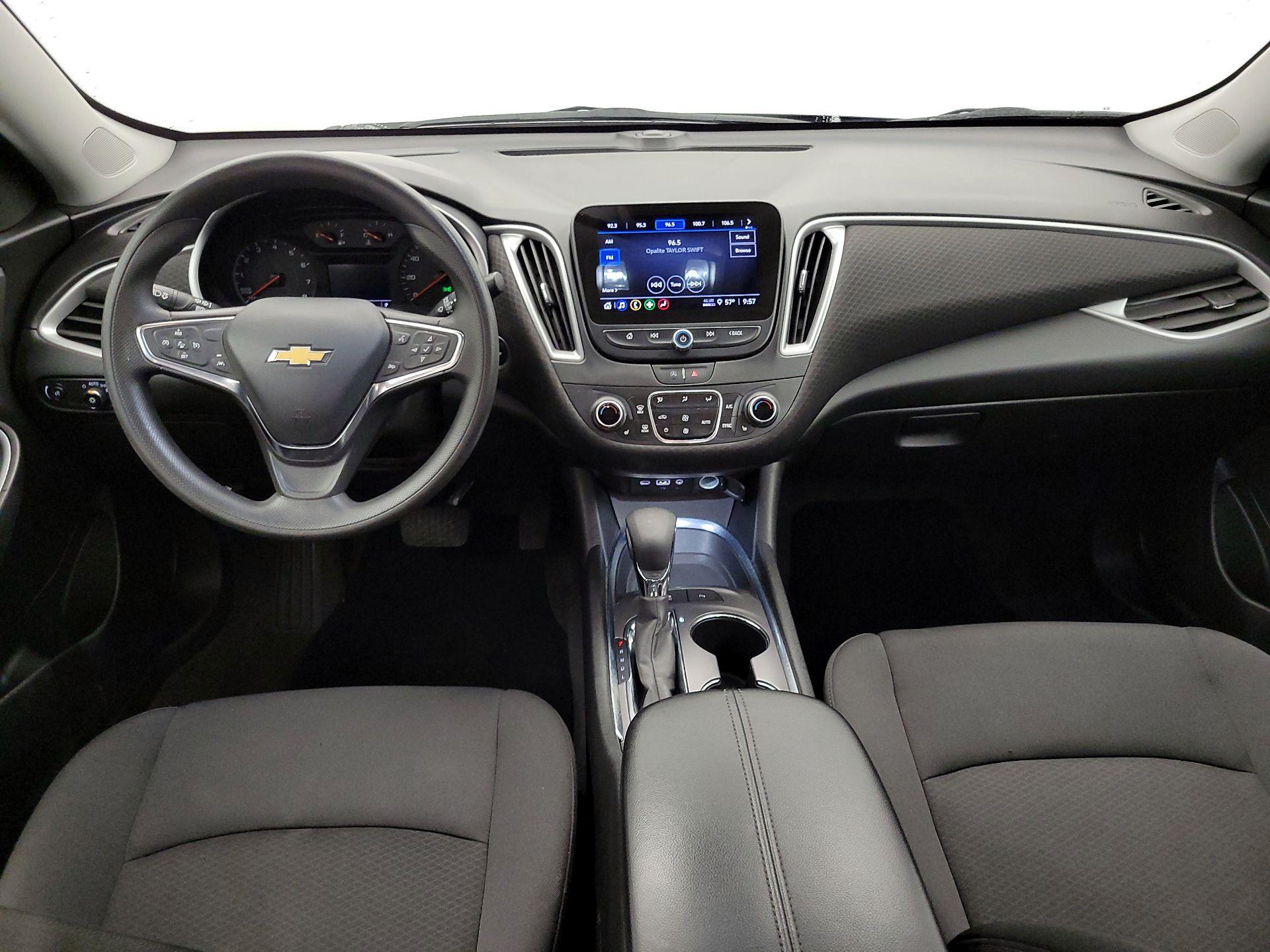 Thumbnail: 2024 Chevrolet Malibu - 9
