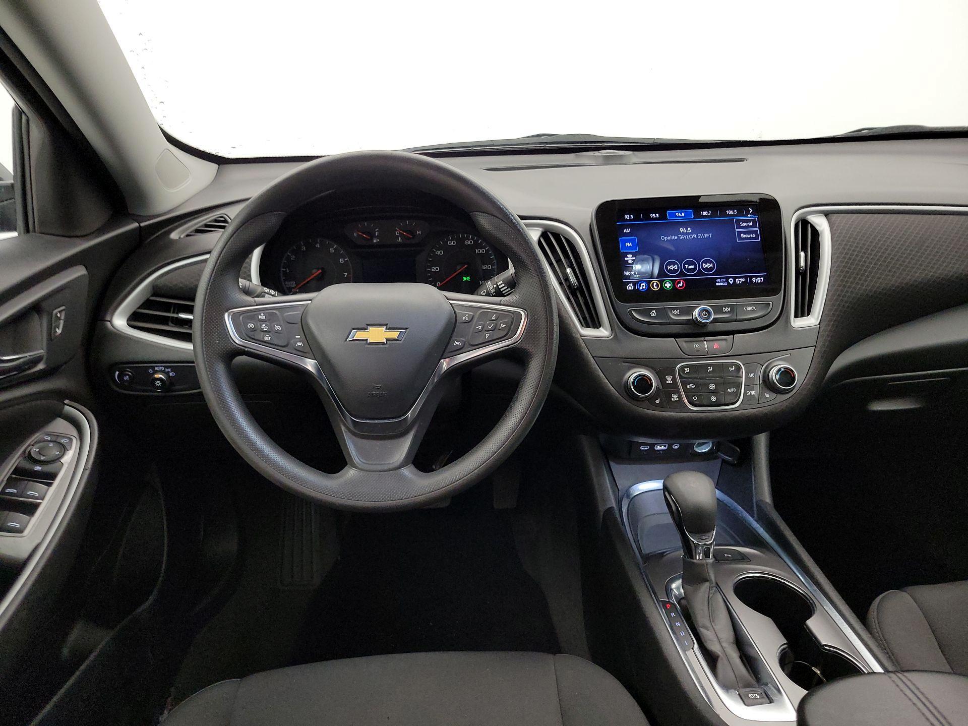 Thumbnail: 2024 Chevrolet Malibu - 10