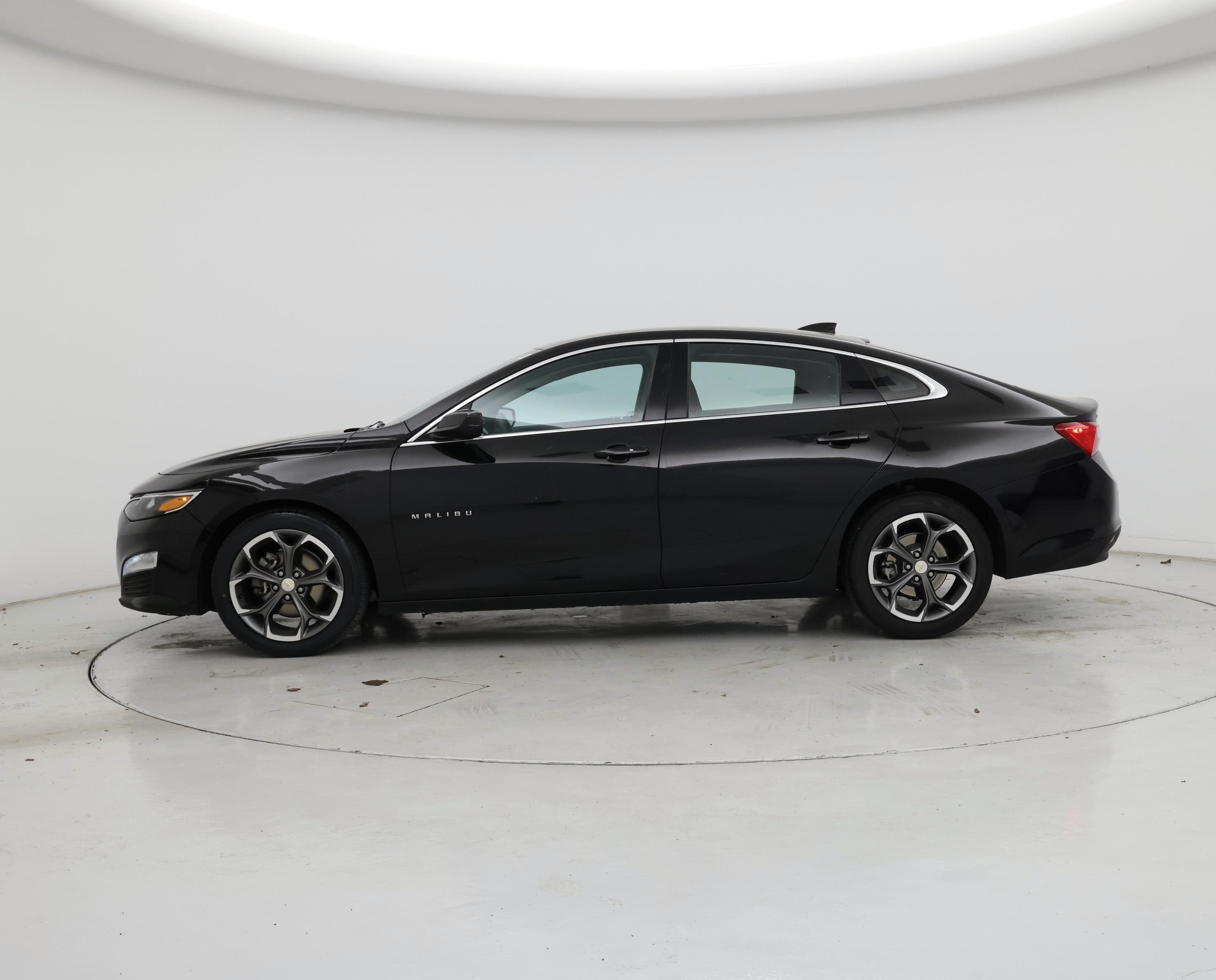 Thumbnail: 2024 Chevrolet Malibu - 3