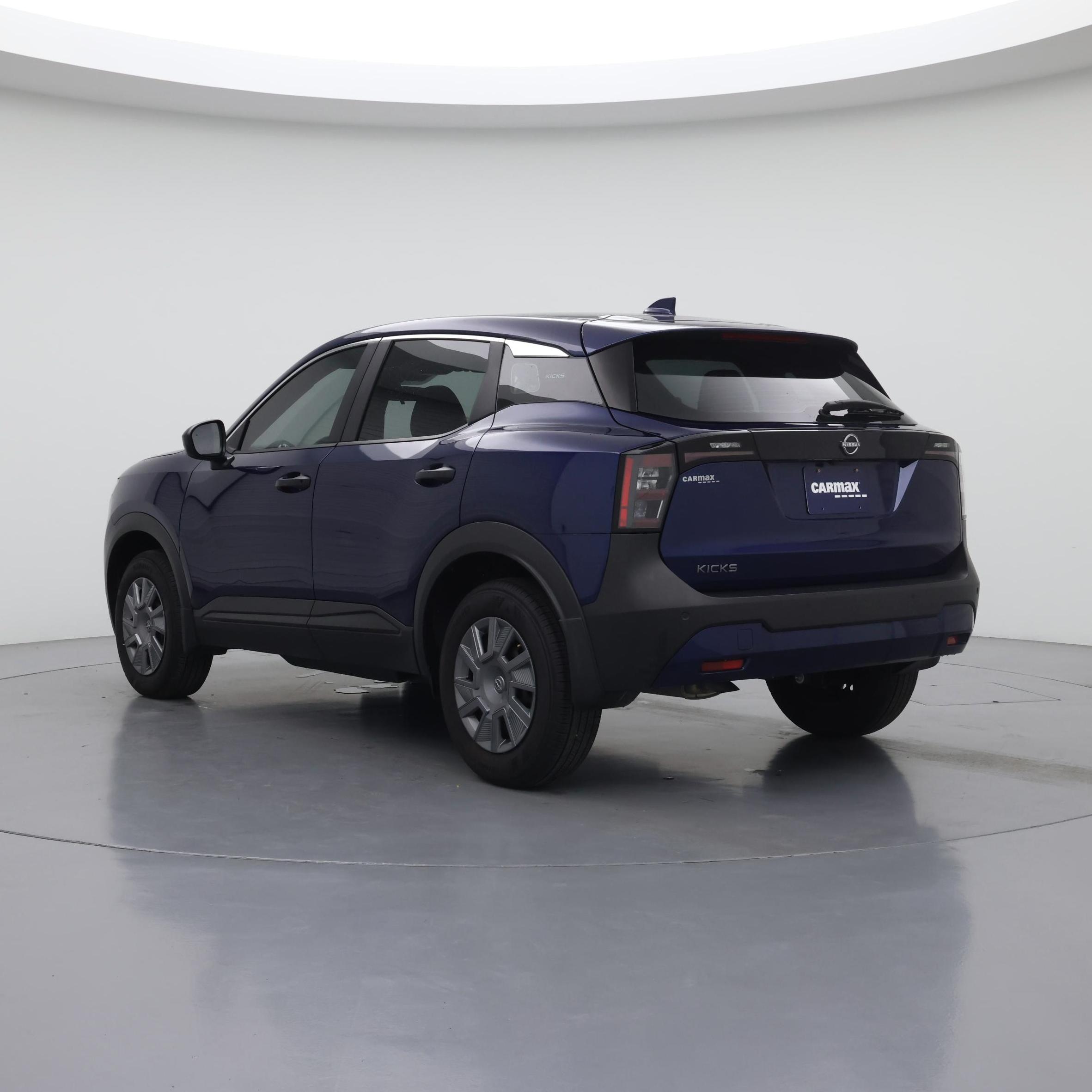 Thumbnail: 2025 Nissan Kicks - 2