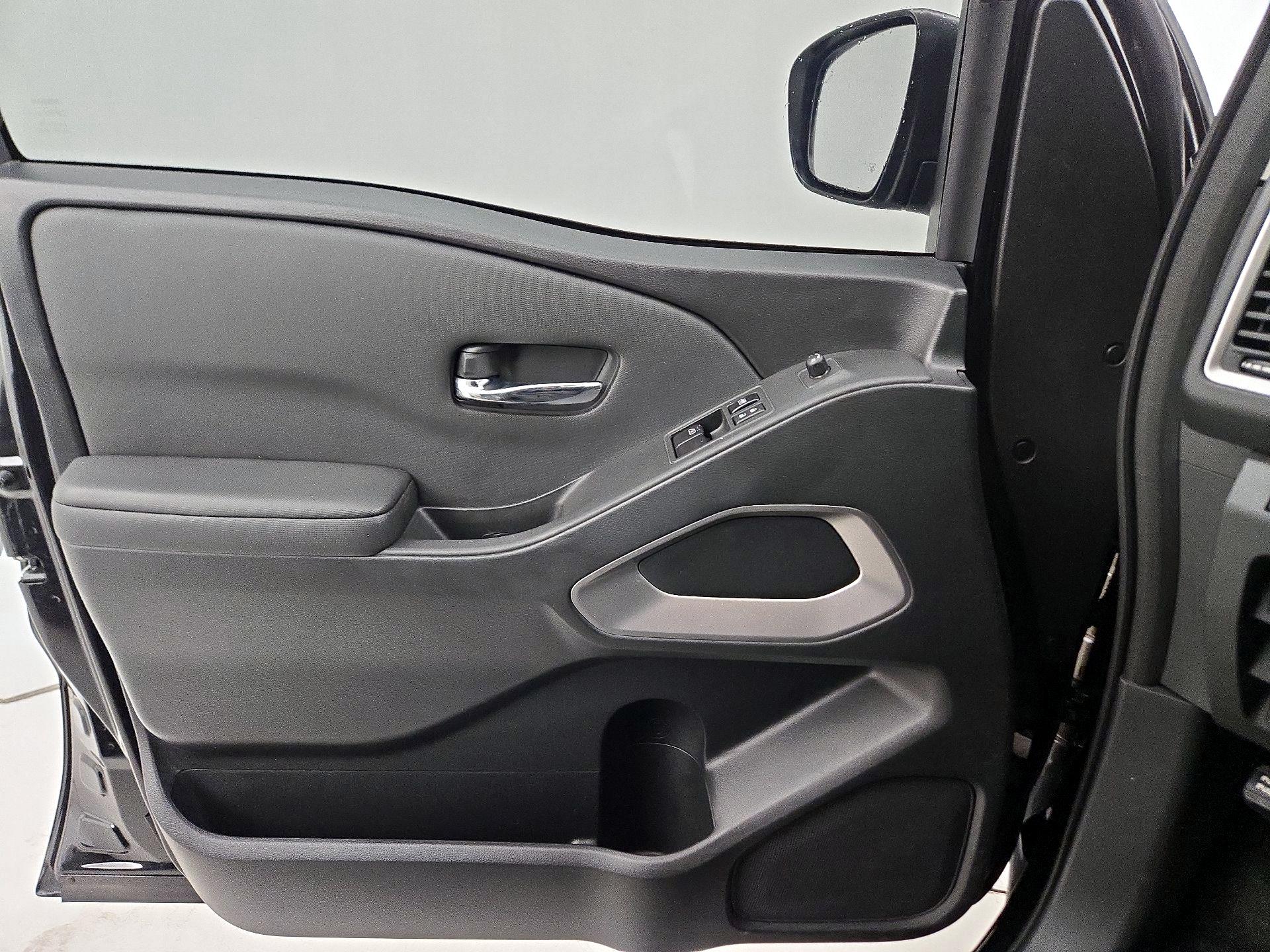 Thumbnail: 2024 Nissan Frontier - 12