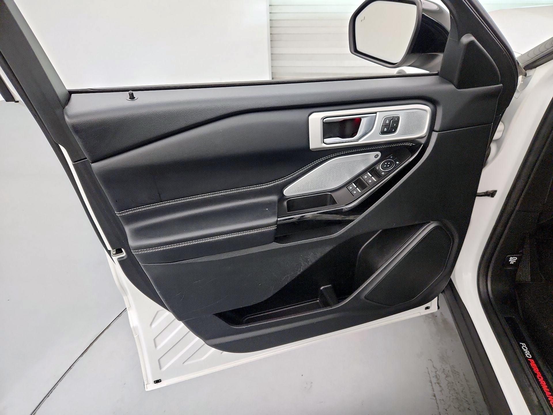 Thumbnail: 2022 Ford Explorer - 12