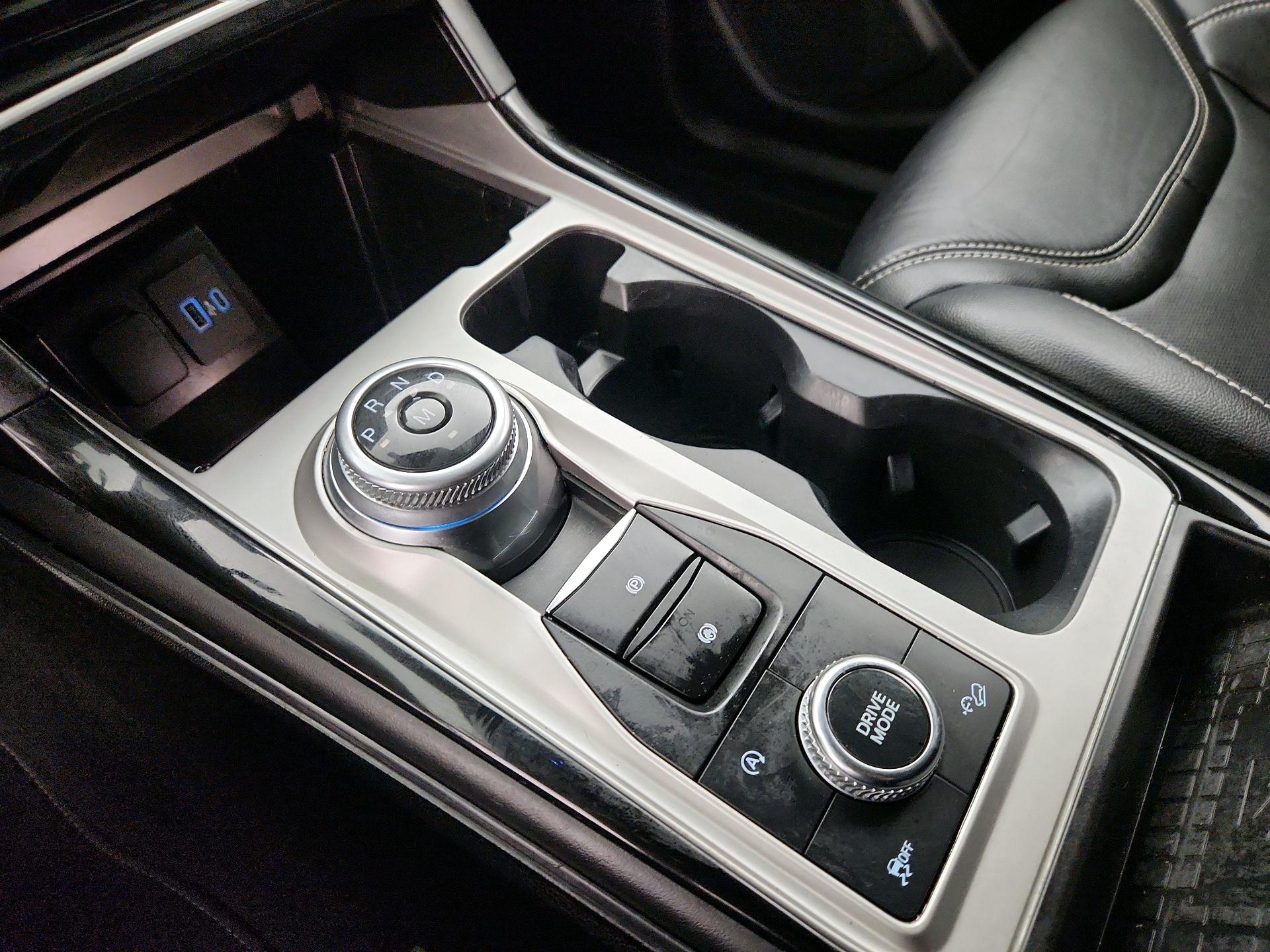 Thumbnail: 2022 Ford Explorer - 17