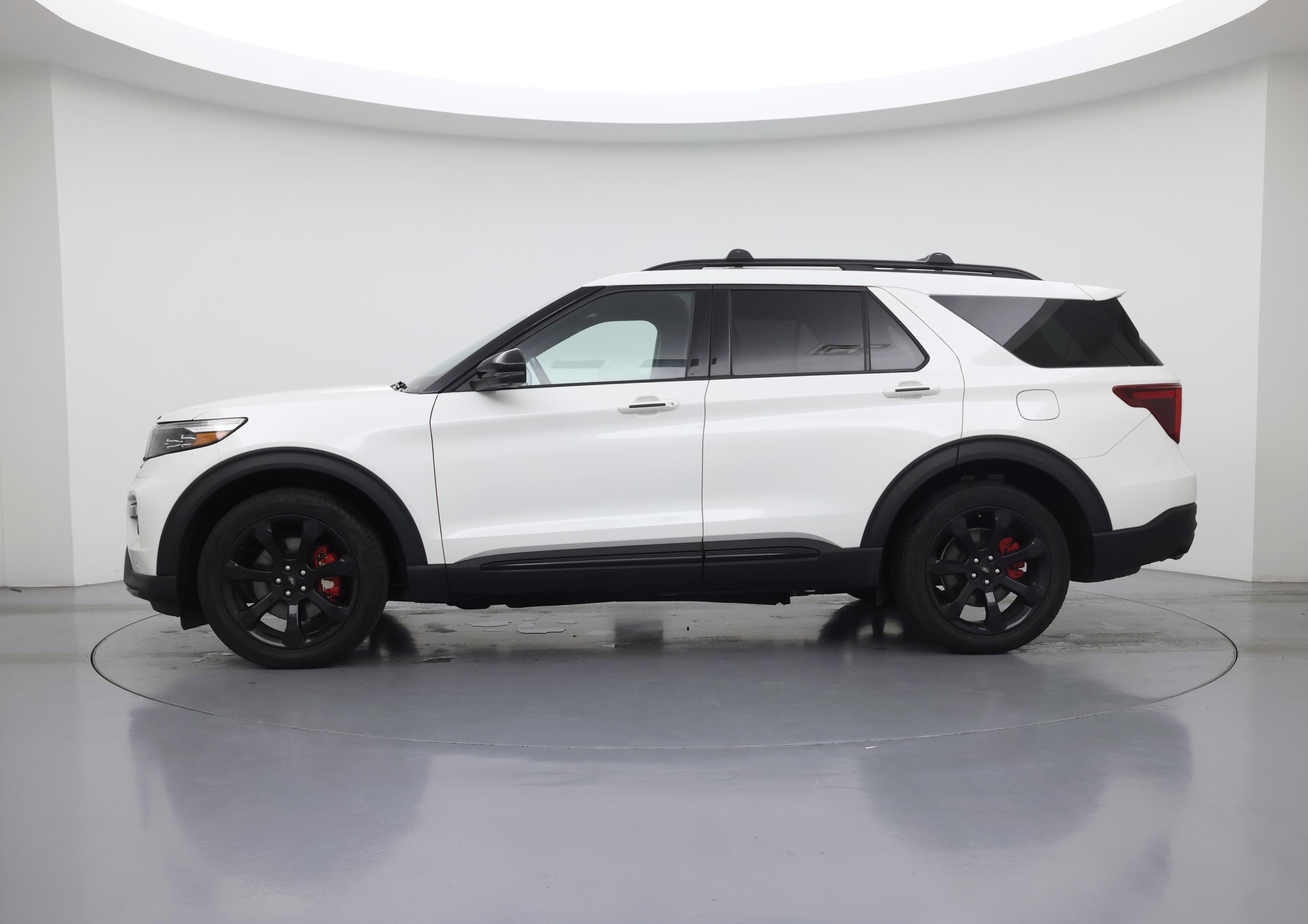 Thumbnail: 2022 Ford Explorer - 3