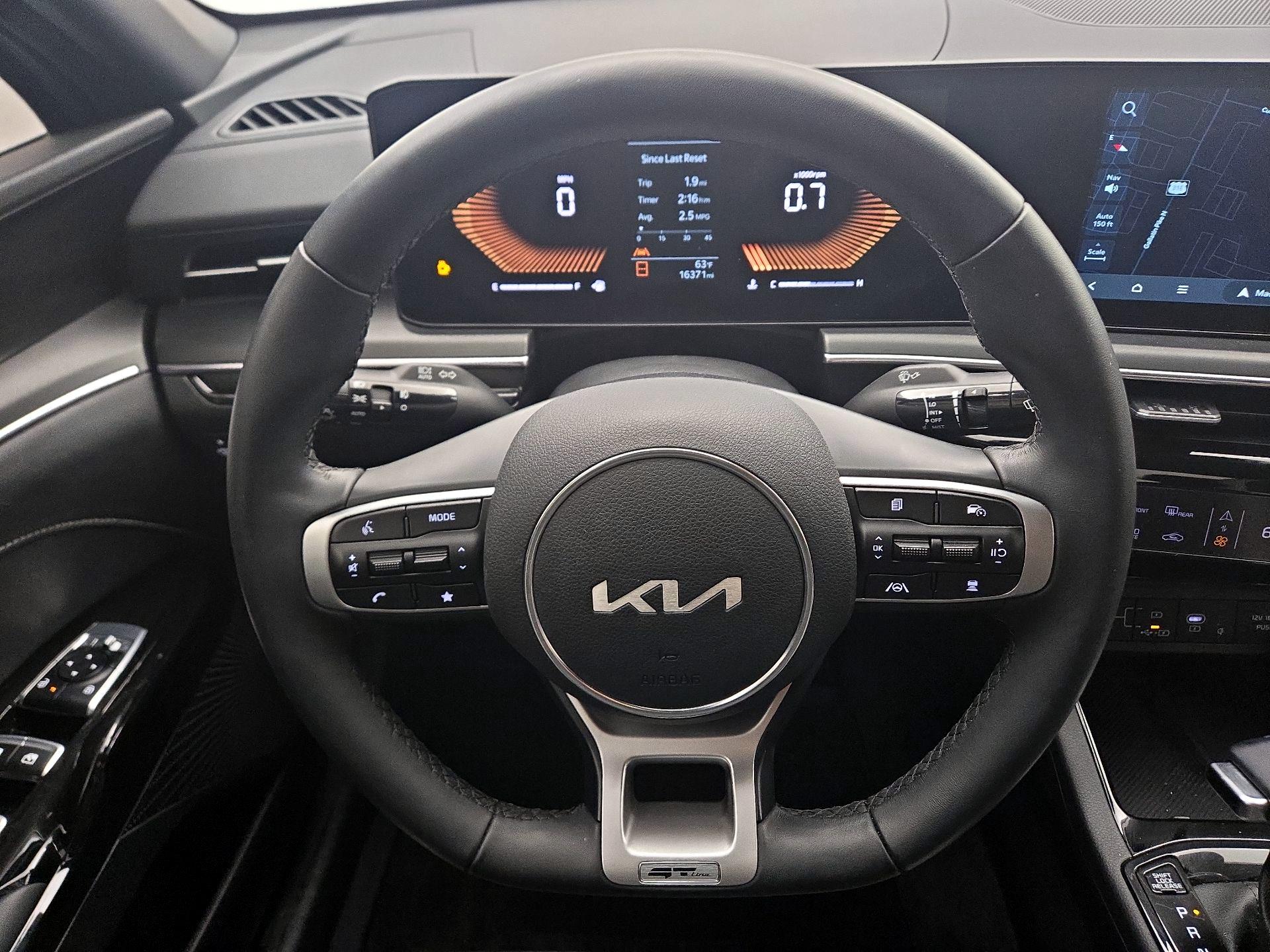 Thumbnail: 2025 Kia K5 - 10