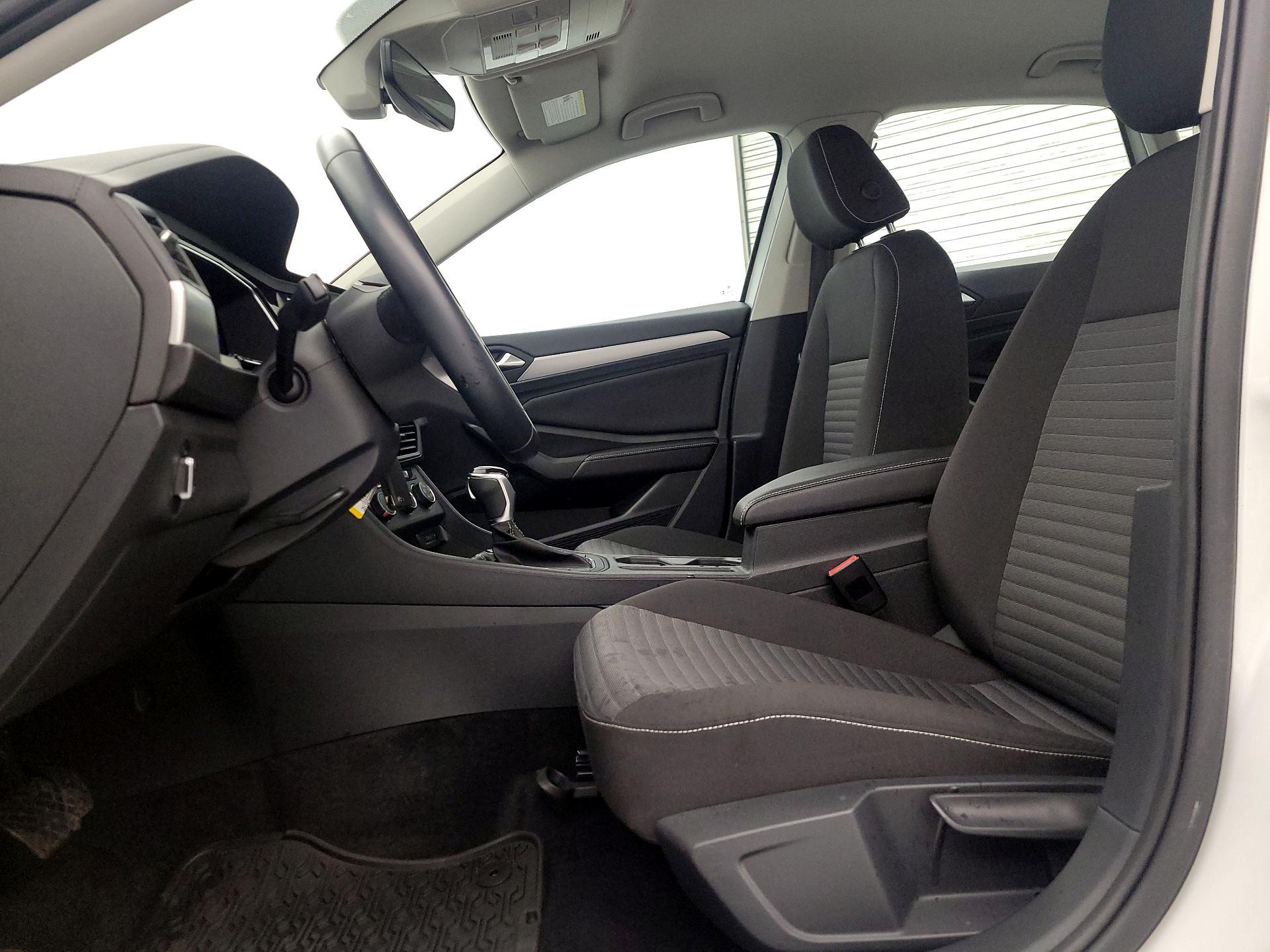 Thumbnail: 2023 Volkswagen Jetta - 11