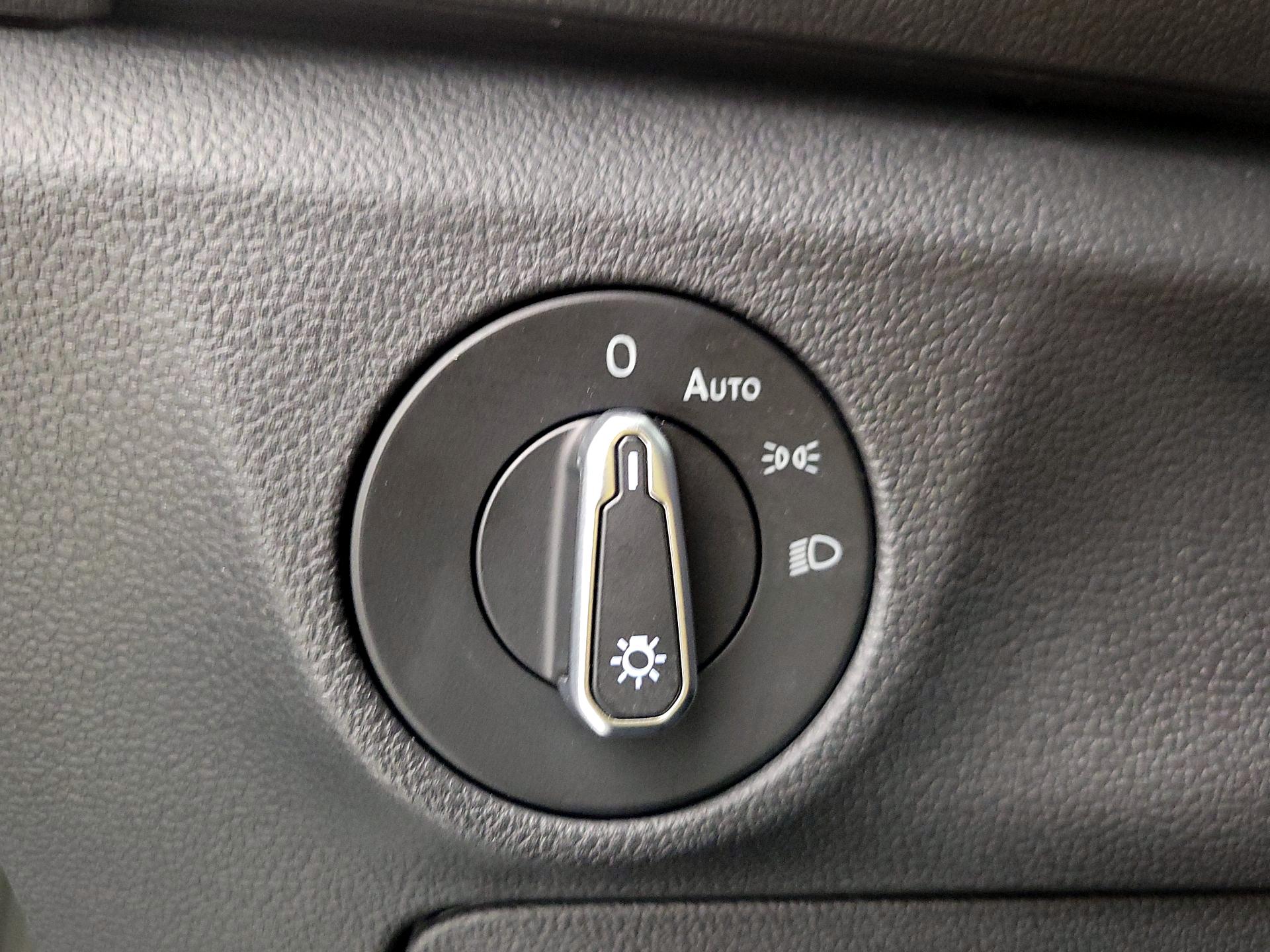 Thumbnail: 2023 Volkswagen Jetta - 13