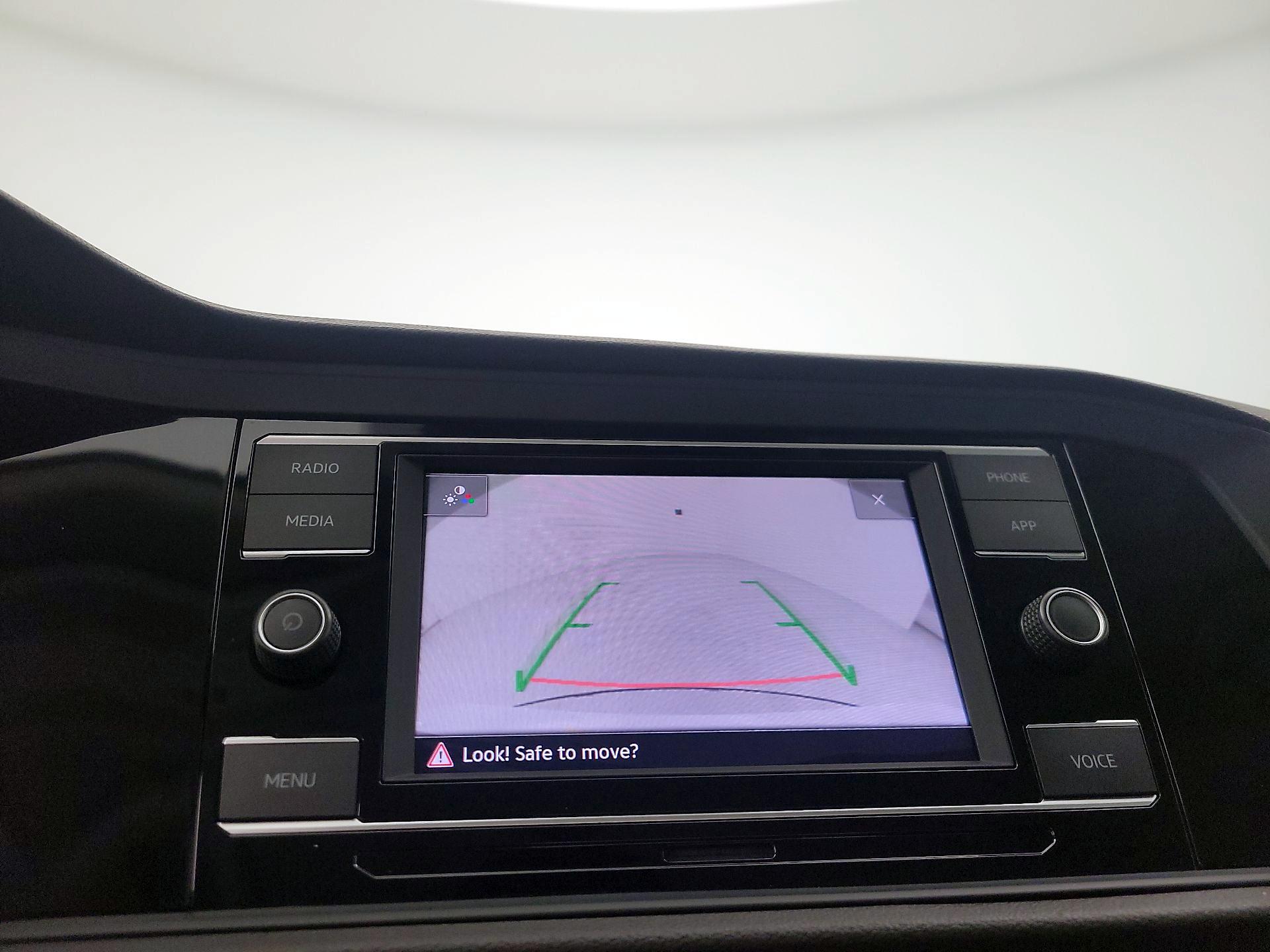 Thumbnail: 2023 Volkswagen Jetta - 14