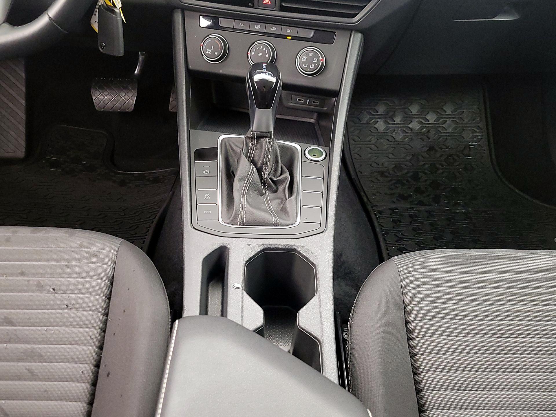 Thumbnail: 2023 Volkswagen Jetta - 17