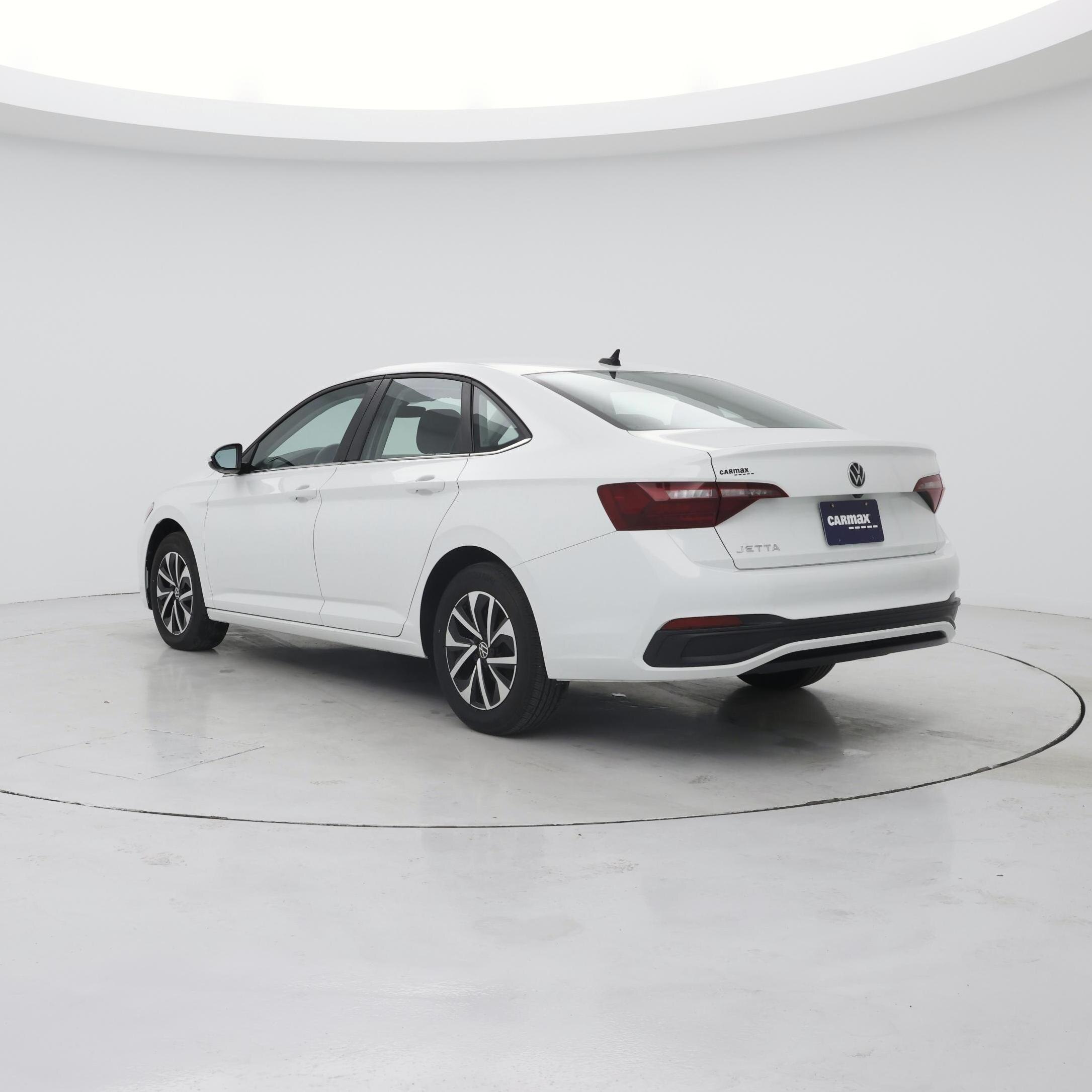 Thumbnail: 2023 Volkswagen Jetta - 2