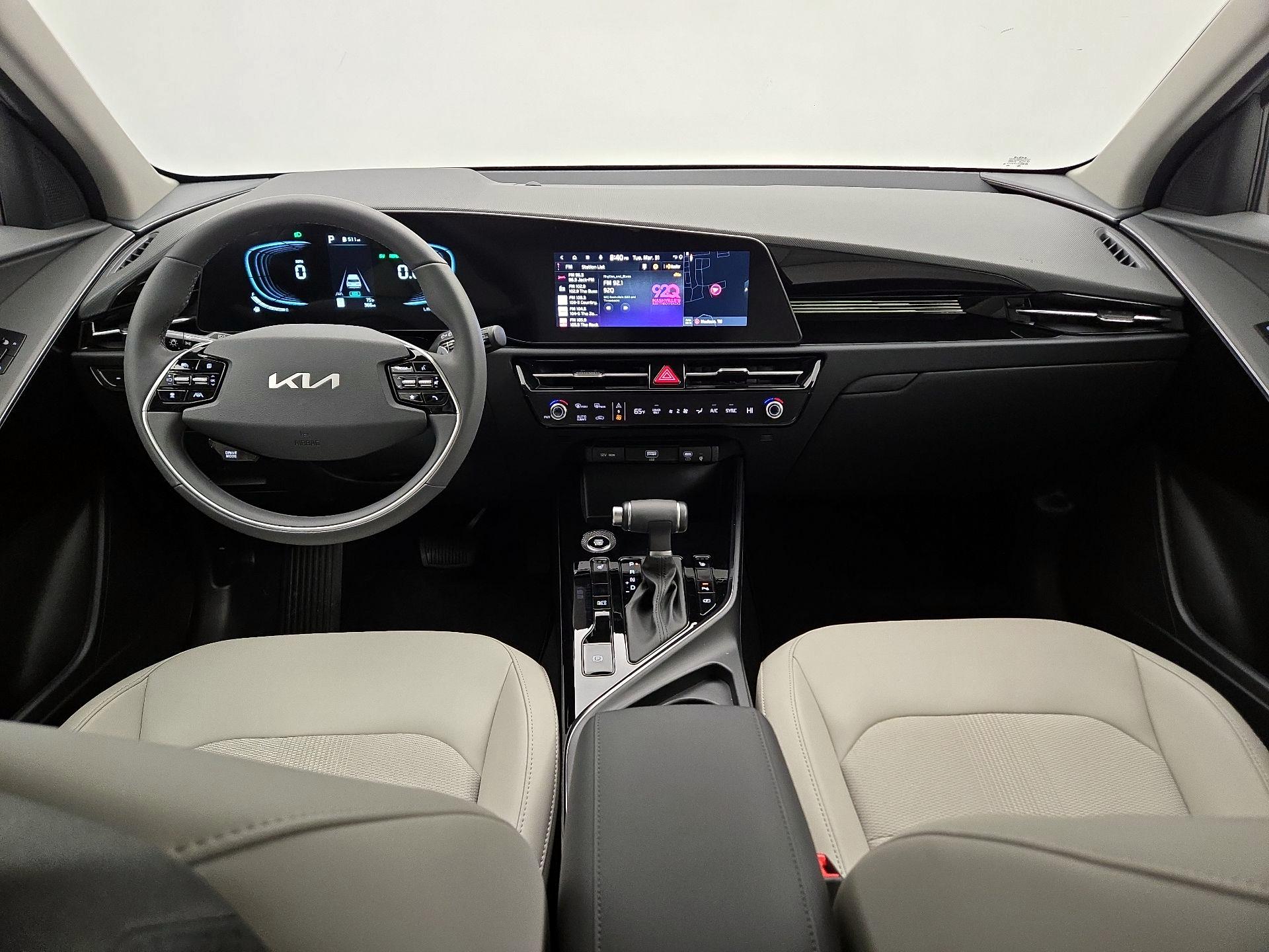 Thumbnail: 2025 Kia Niro - 9