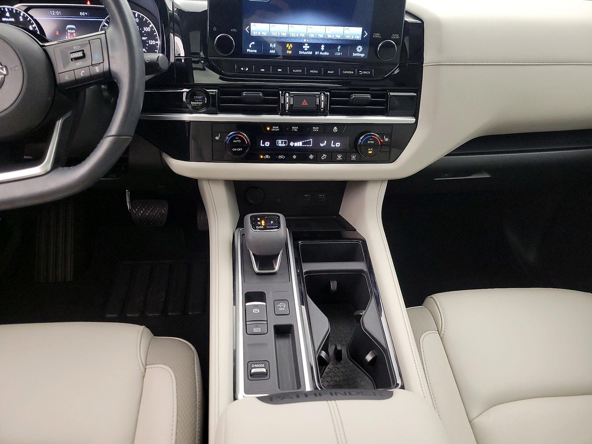 Thumbnail: 2025 Nissan Pathfinder - 17