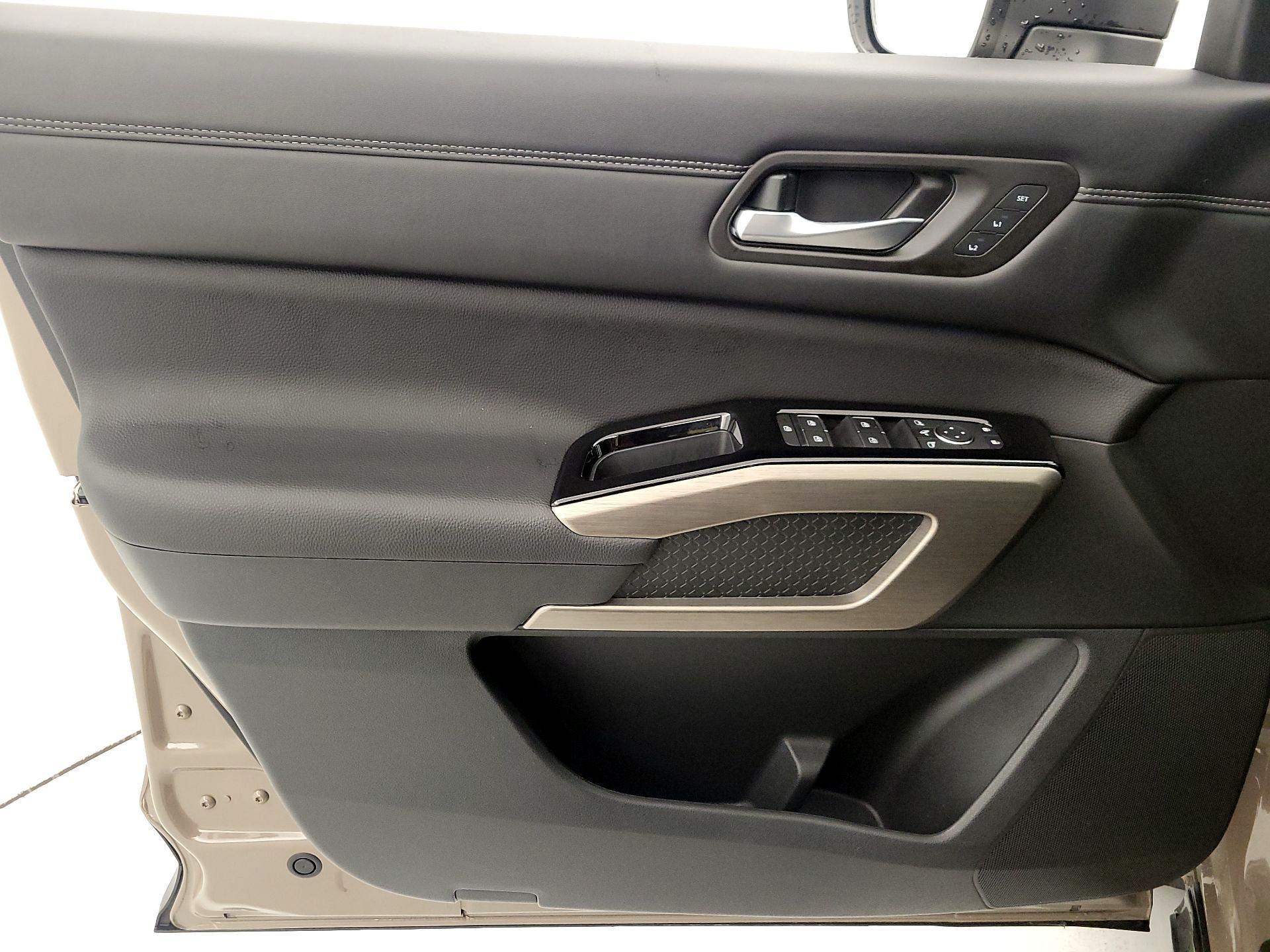 Thumbnail: 2024 Nissan Pathfinder - 12