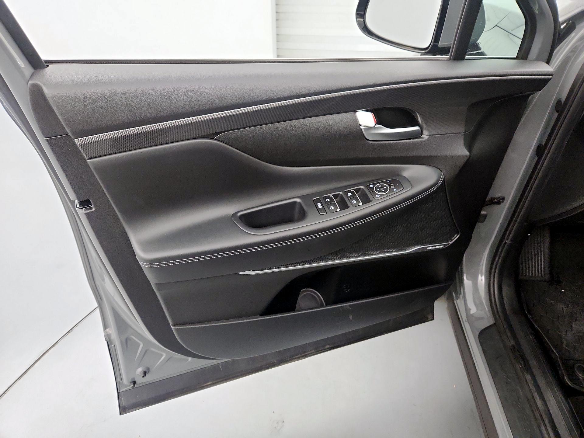 Thumbnail: 2023 Hyundai Santa Fe - 12