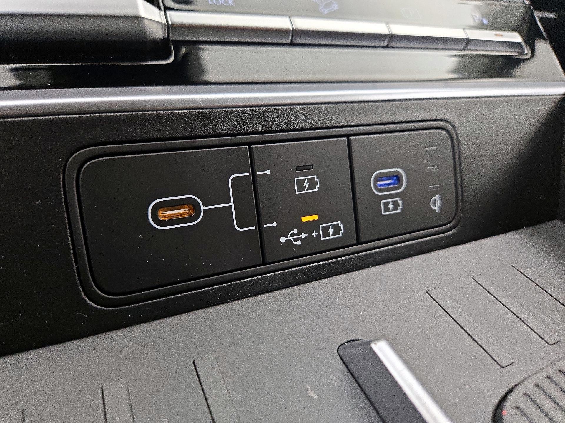 Thumbnail: 2024 Hyundai Santa Fe - 18