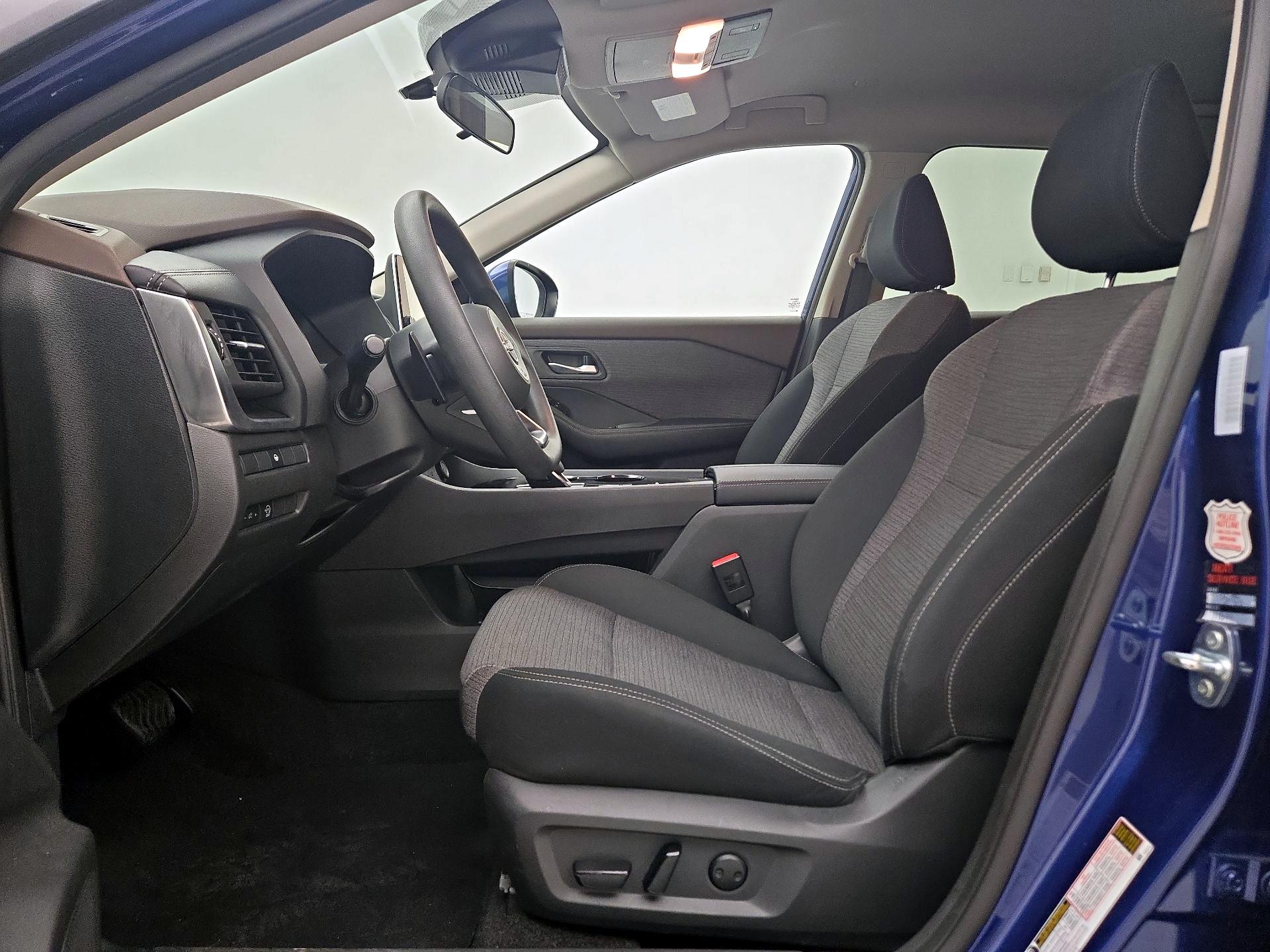 Thumbnail: 2023 Nissan Rogue - 11