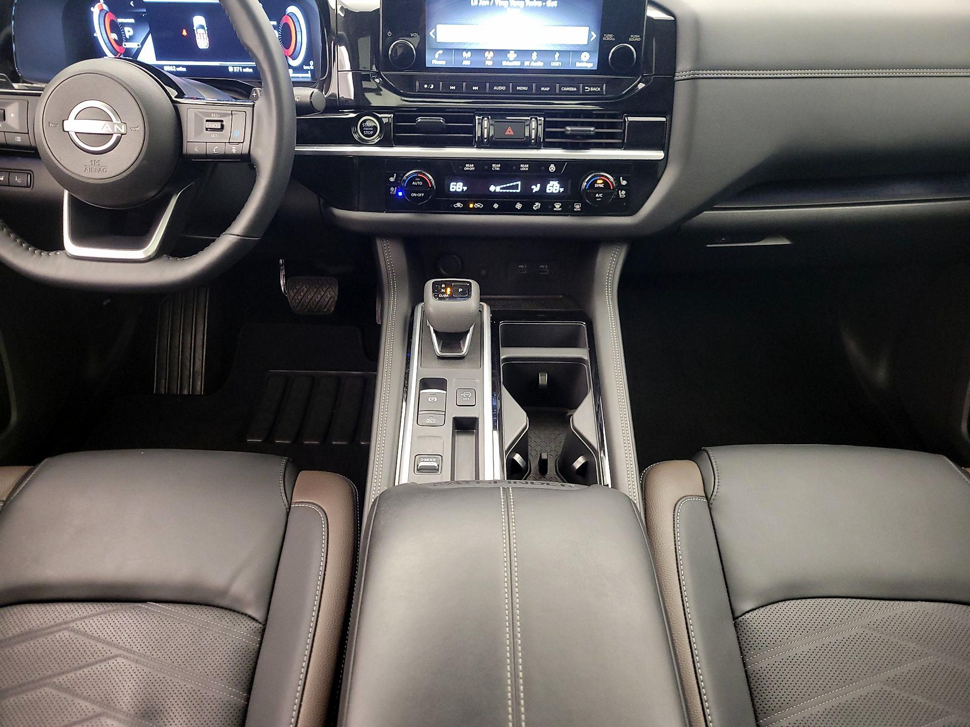 Thumbnail: 2024 Nissan Pathfinder - 17