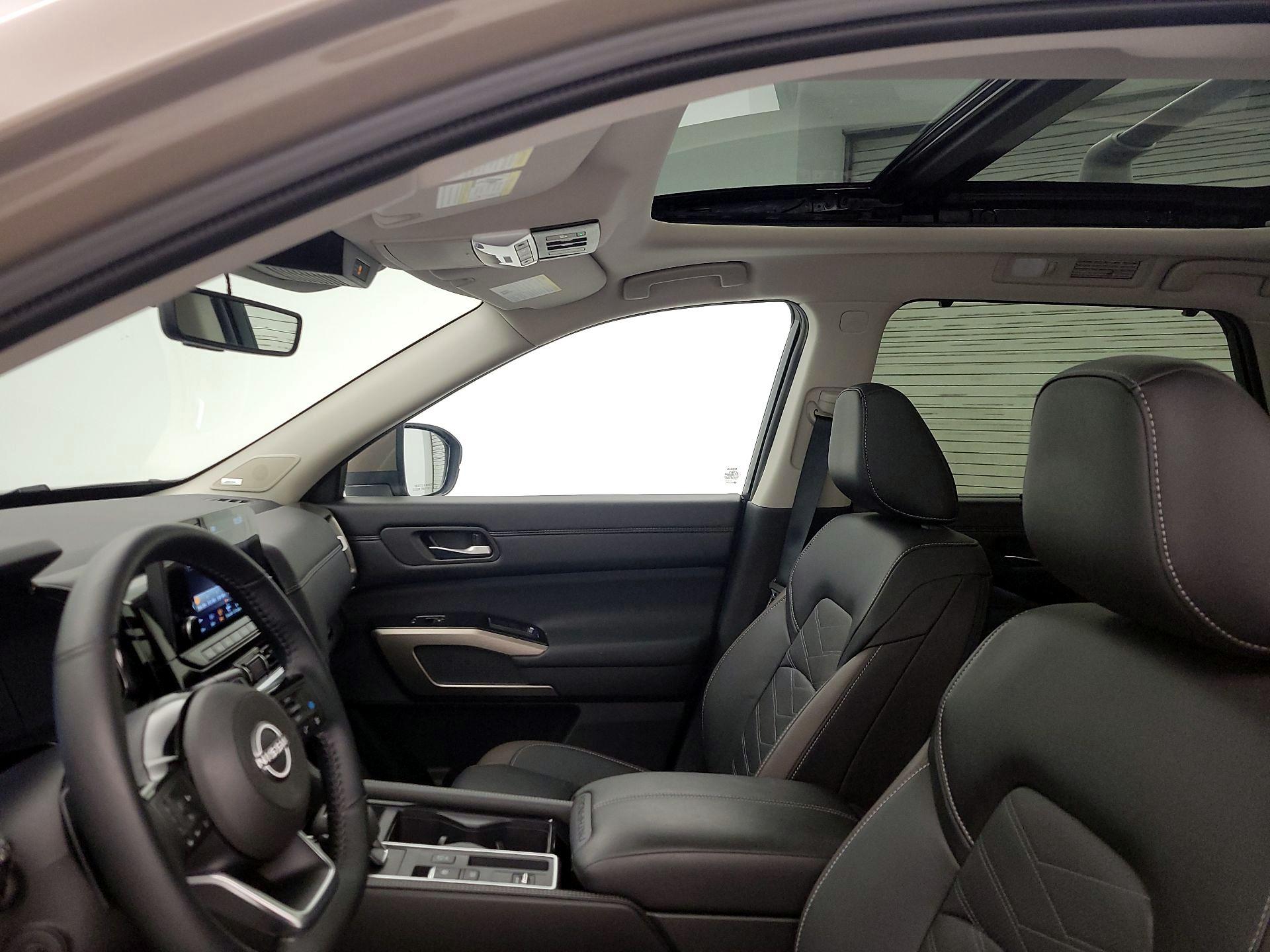 Thumbnail: 2024 Nissan Pathfinder - 19