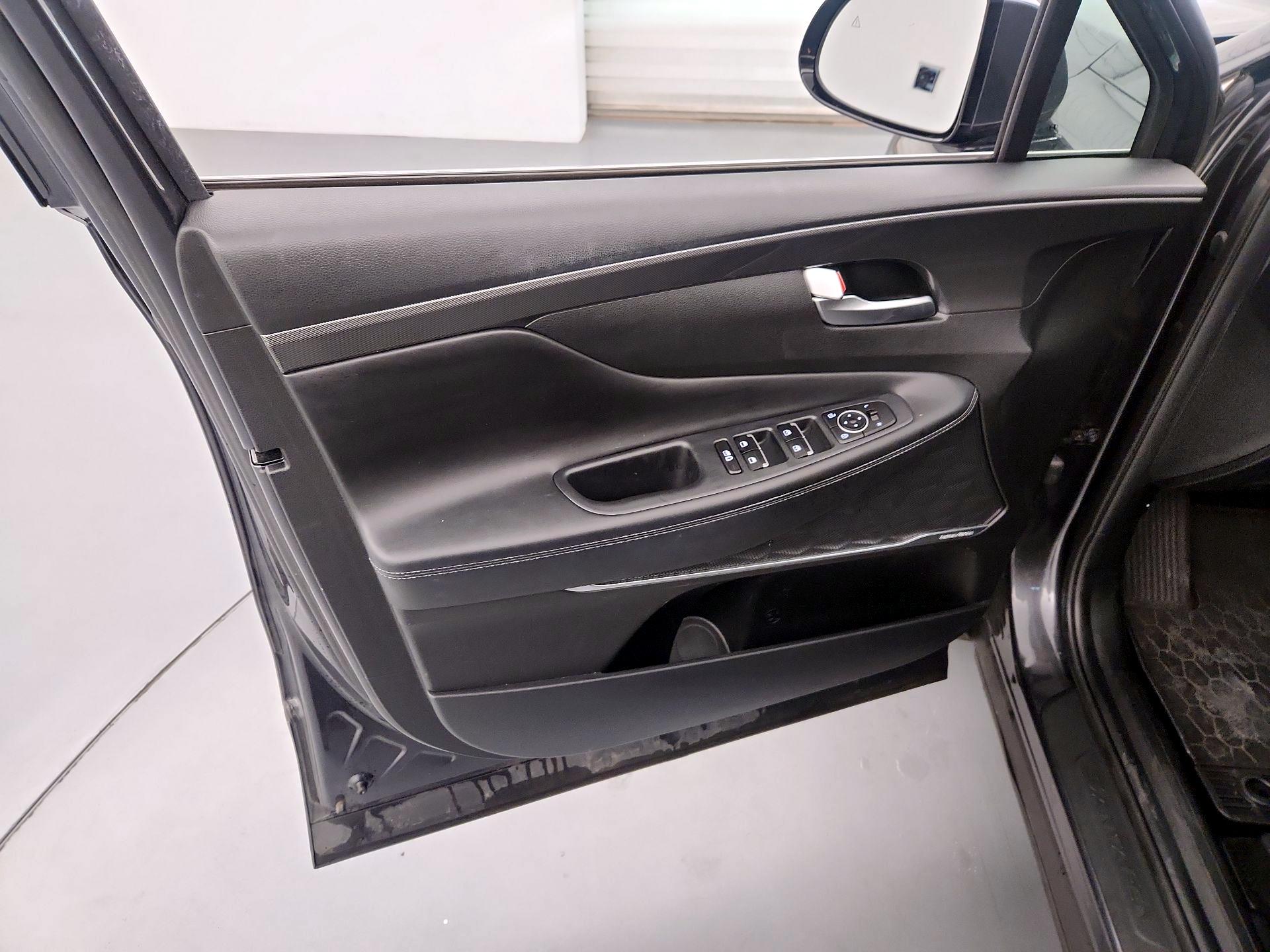 Thumbnail: 2023 Hyundai Santa Fe - 12