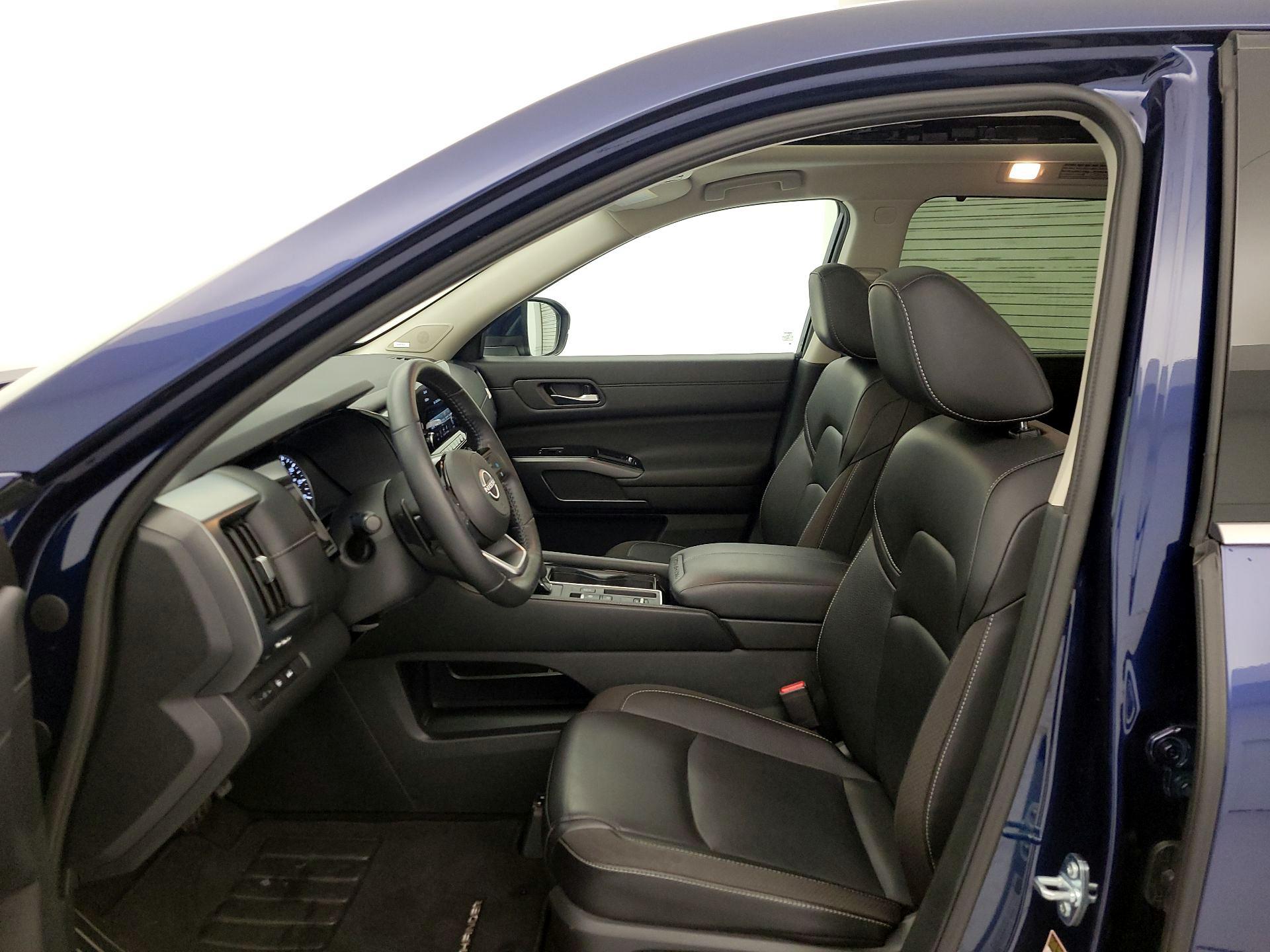 Thumbnail: 2025 Nissan Pathfinder - 11