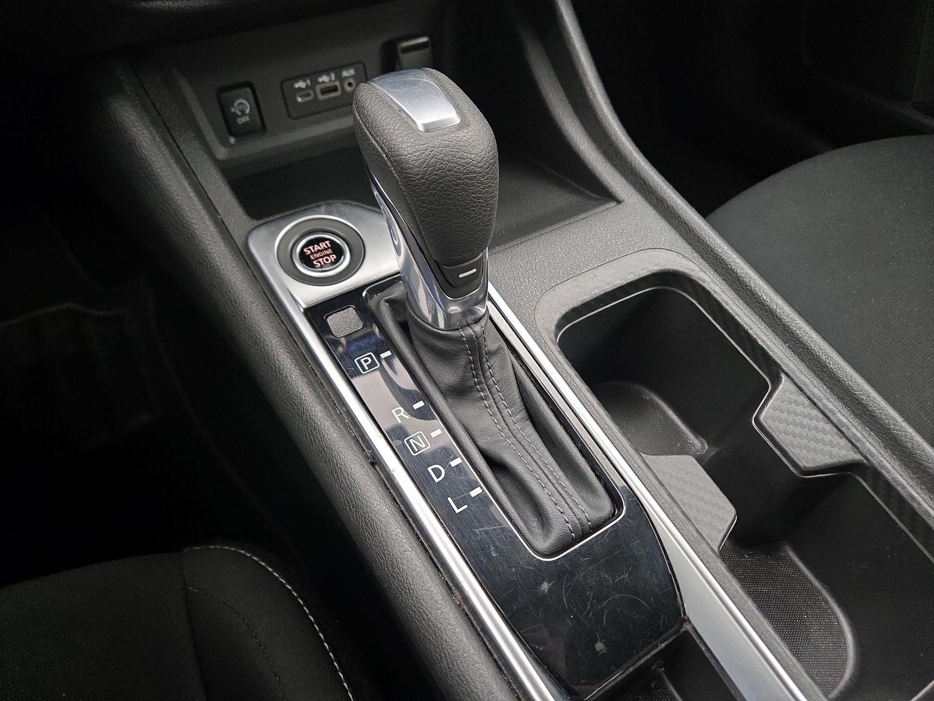 Thumbnail: 2024 Nissan Sentra - 17