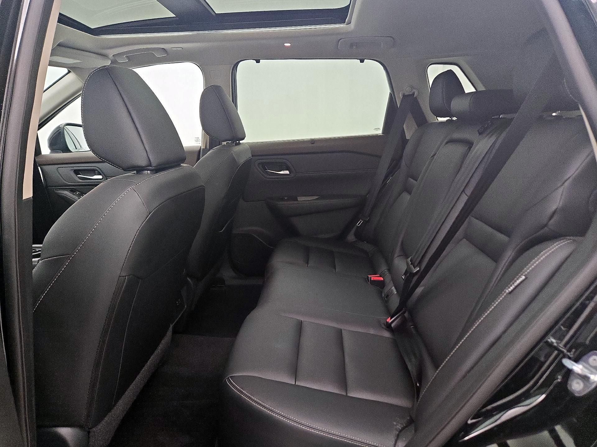 Thumbnail: 2023 Nissan Rogue - 20