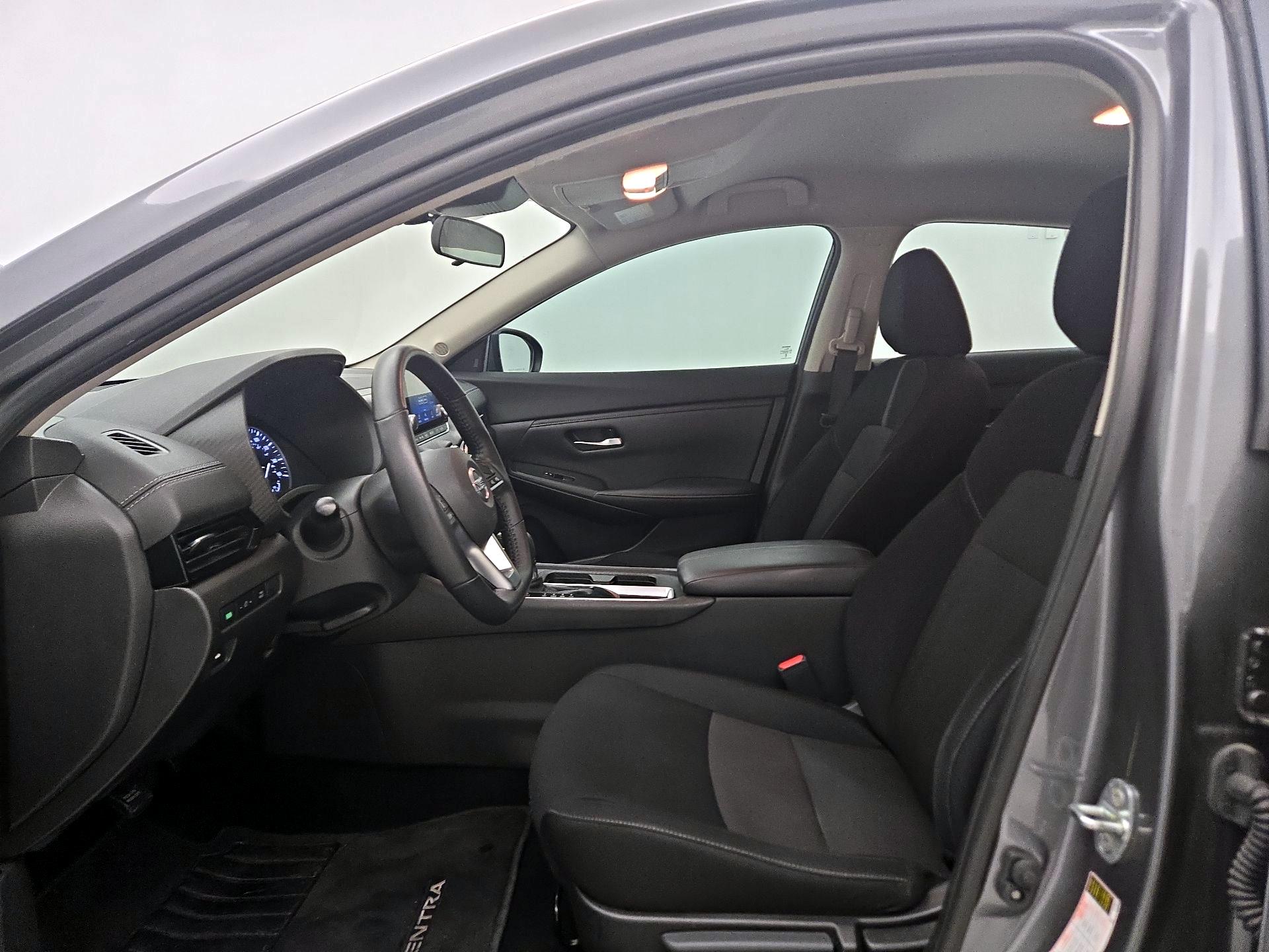 Thumbnail: 2022 Nissan Sentra - 11