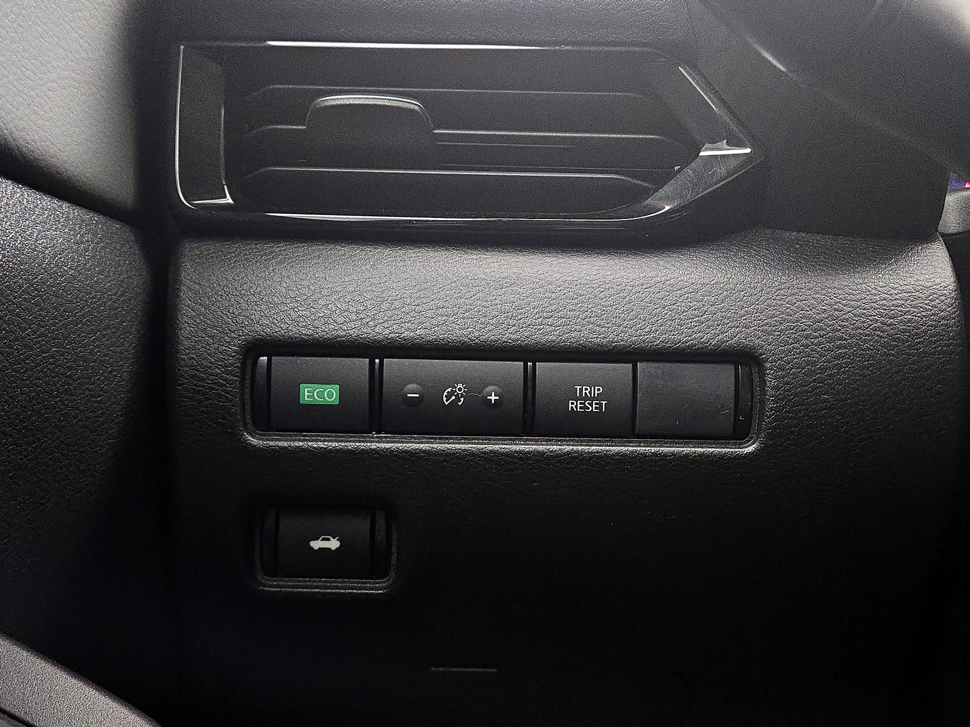 Thumbnail: 2022 Nissan Sentra - 13