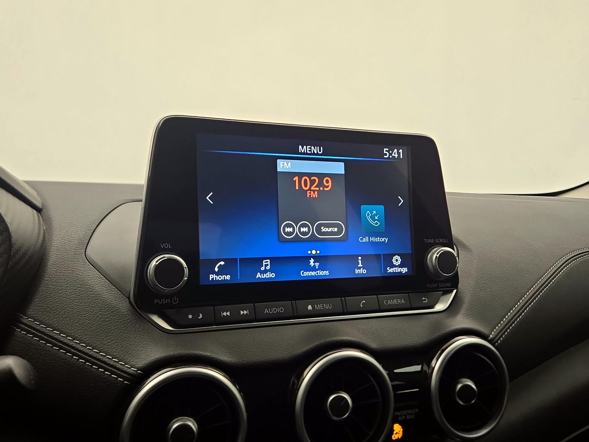 Thumbnail: 2022 Nissan Sentra - 15