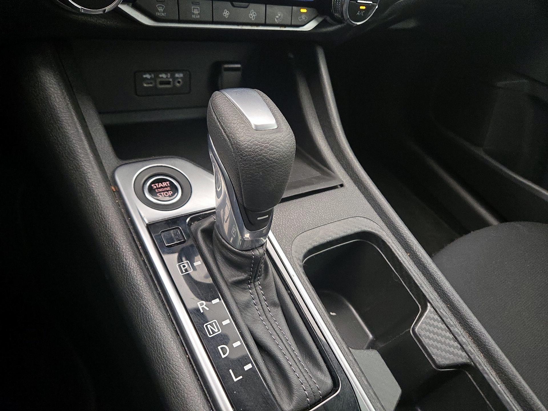 Thumbnail: 2022 Nissan Sentra - 17