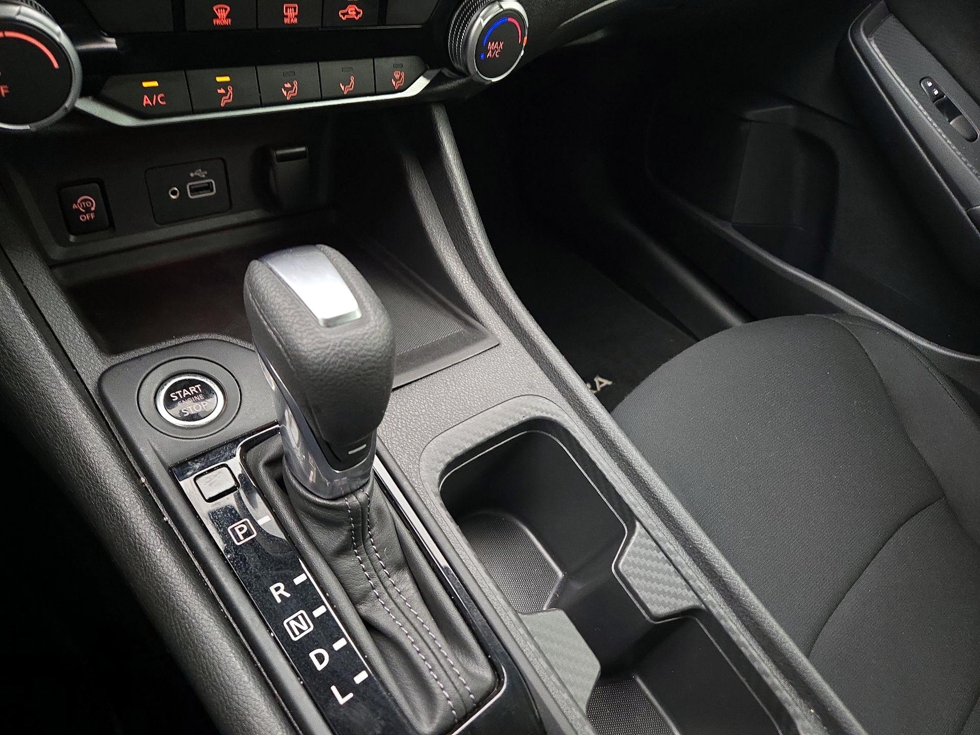 Thumbnail: 2024 Nissan Sentra - 17