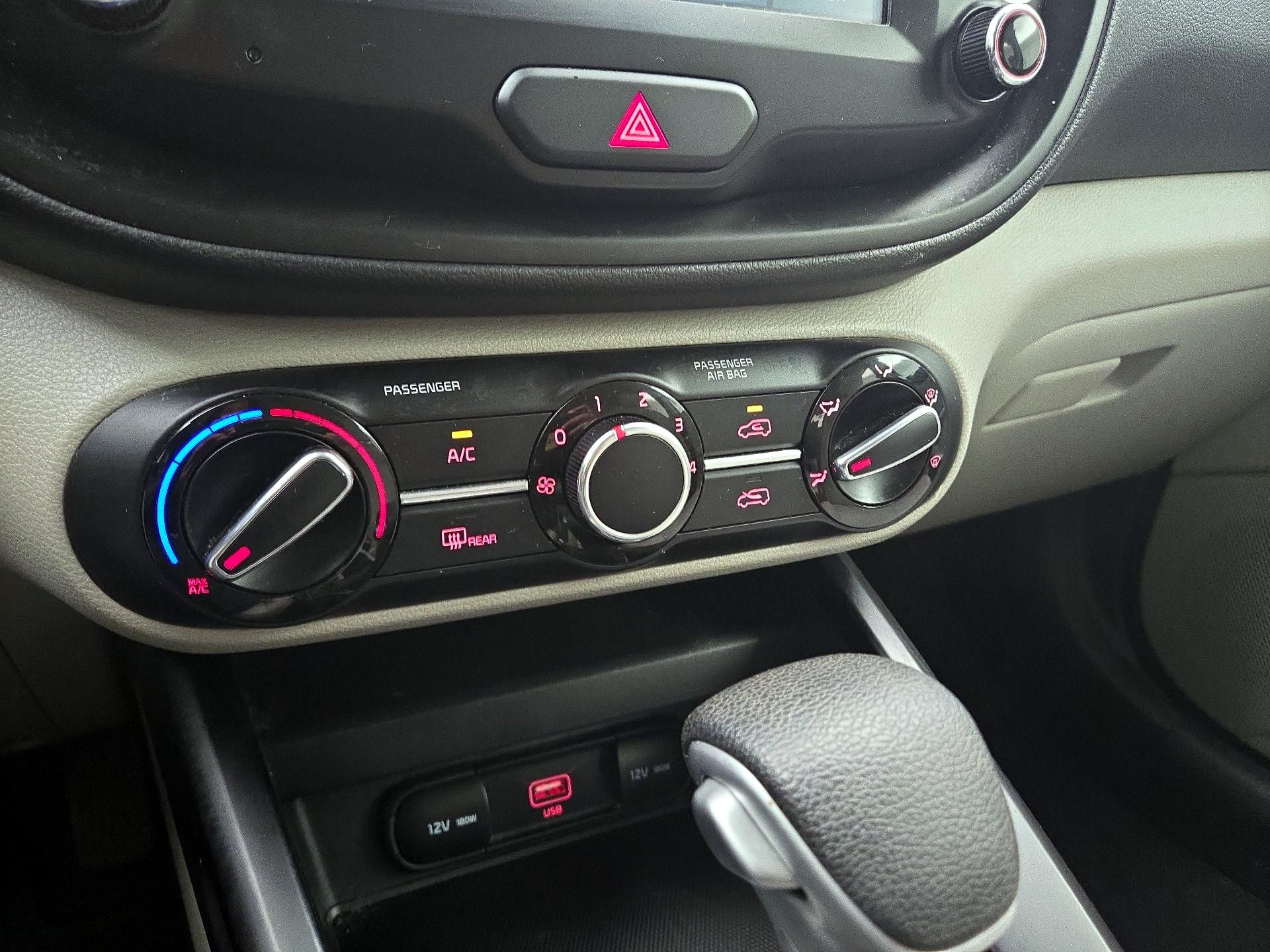 Thumbnail: 2021 Kia Soul - 16