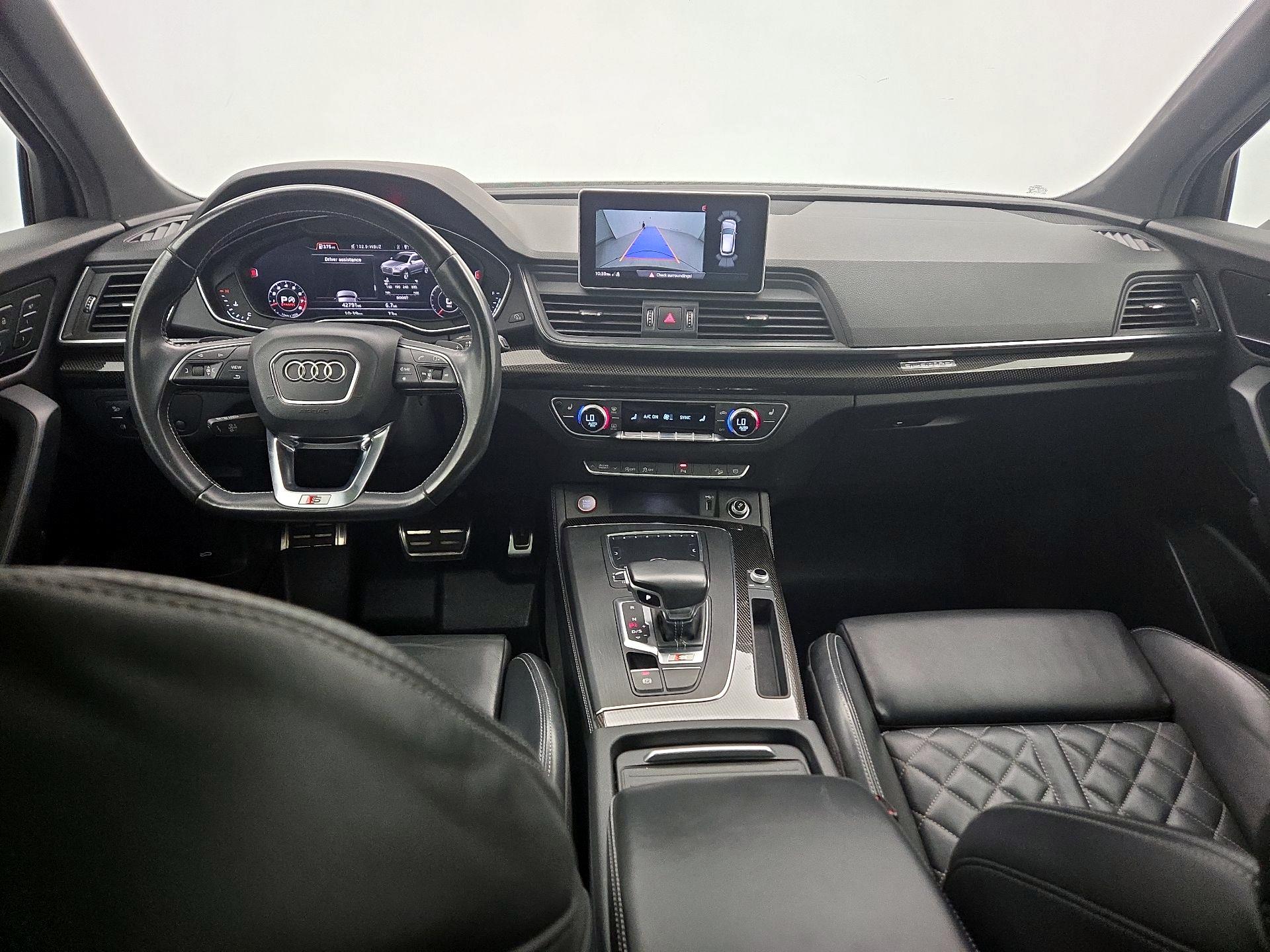 Thumbnail: 2020 Audi SQ5 - 9