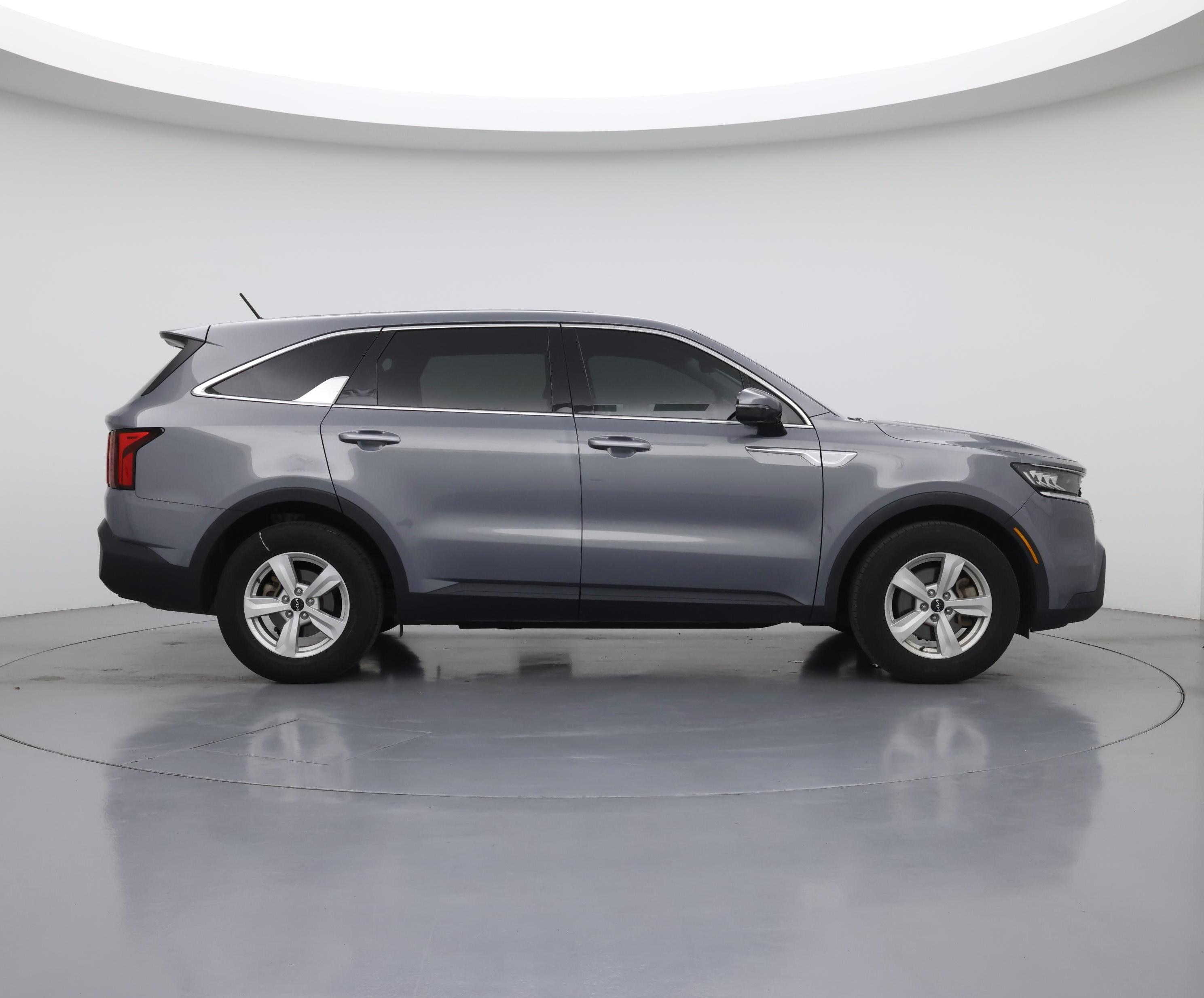 Thumbnail: 2023 Kia Sorento - 7