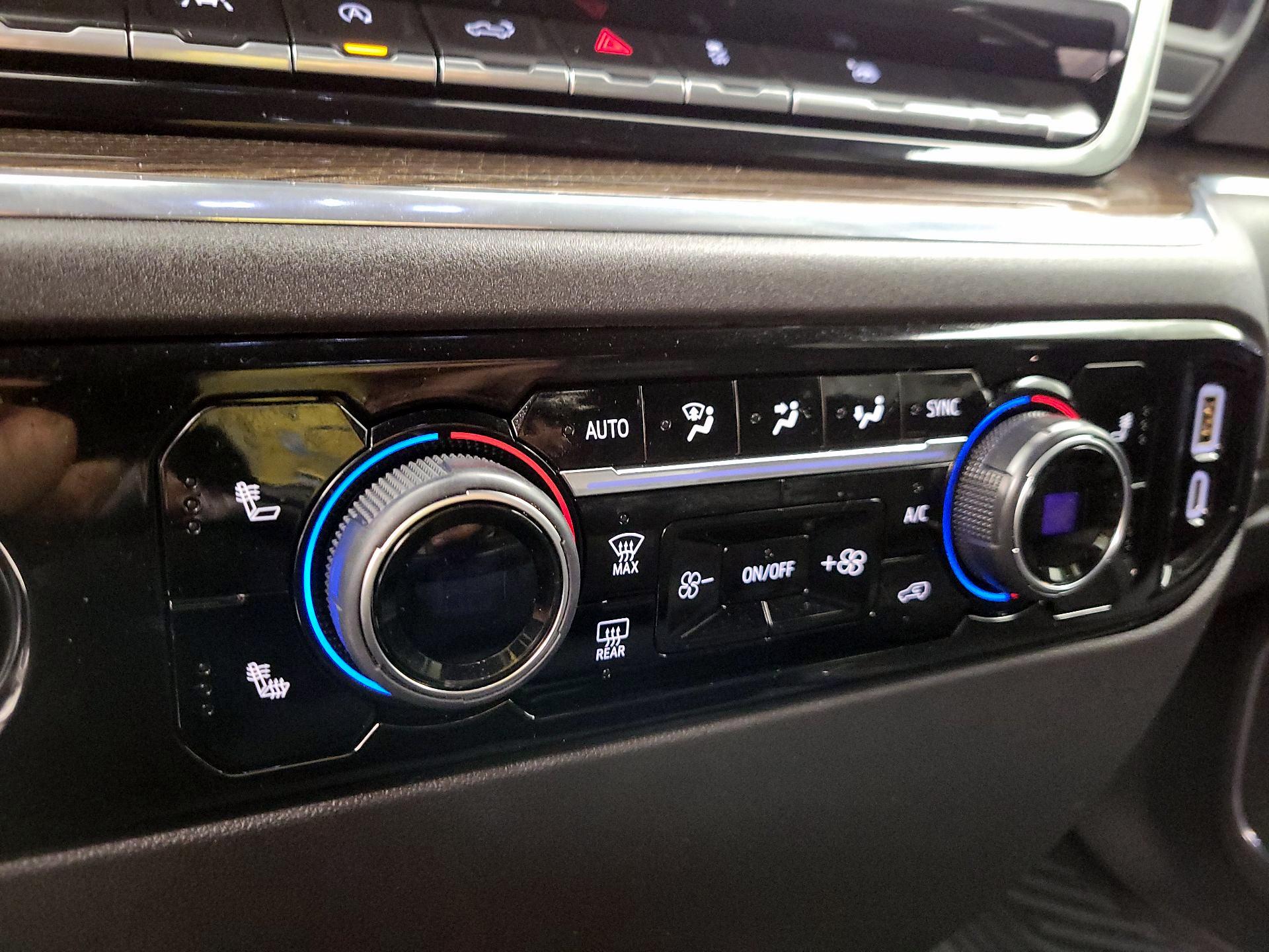 Thumbnail: 2024 Chevrolet Silverado 1500 - 16