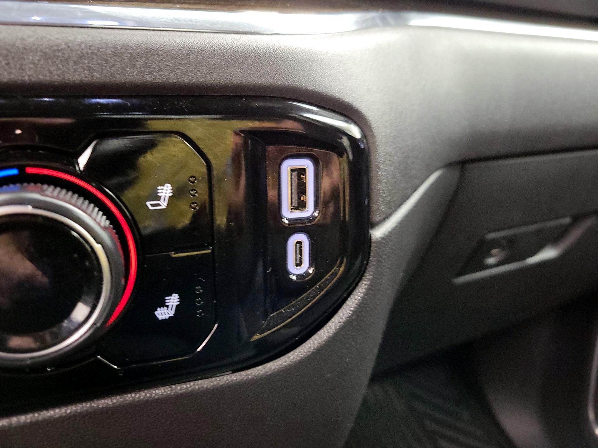 Thumbnail: 2024 Chevrolet Silverado 1500 - 18