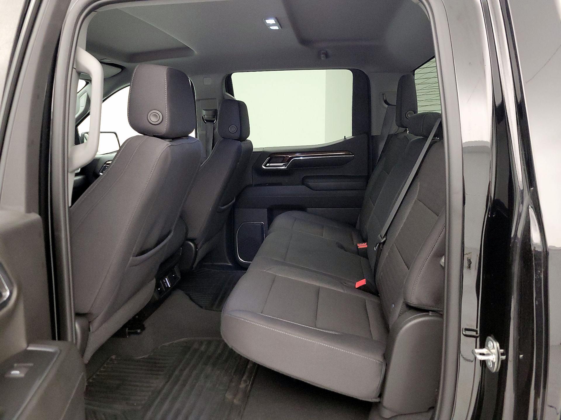 Thumbnail: 2024 Chevrolet Silverado 1500 - 19