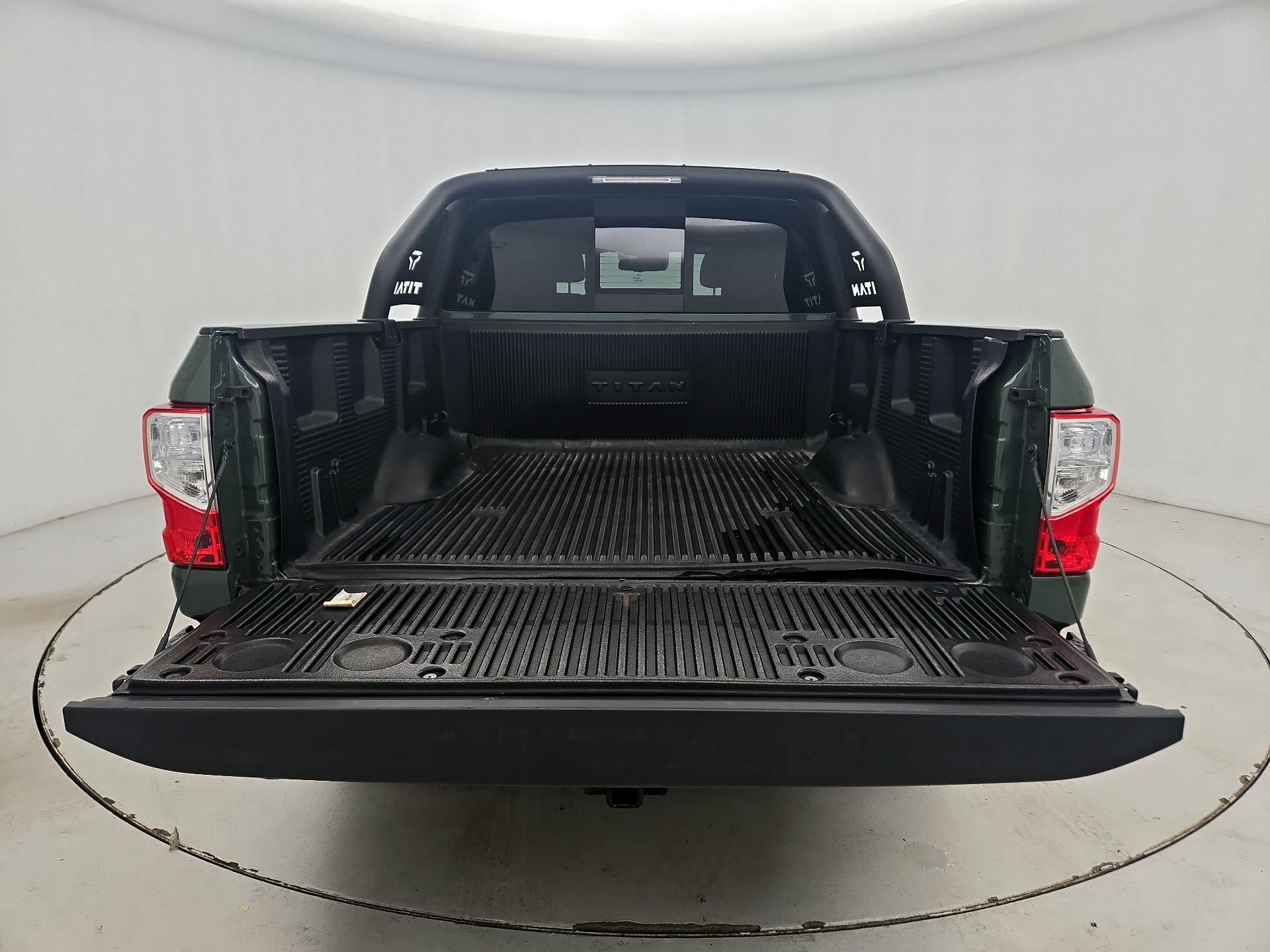 Thumbnail: 2024 Nissan Titan - 20