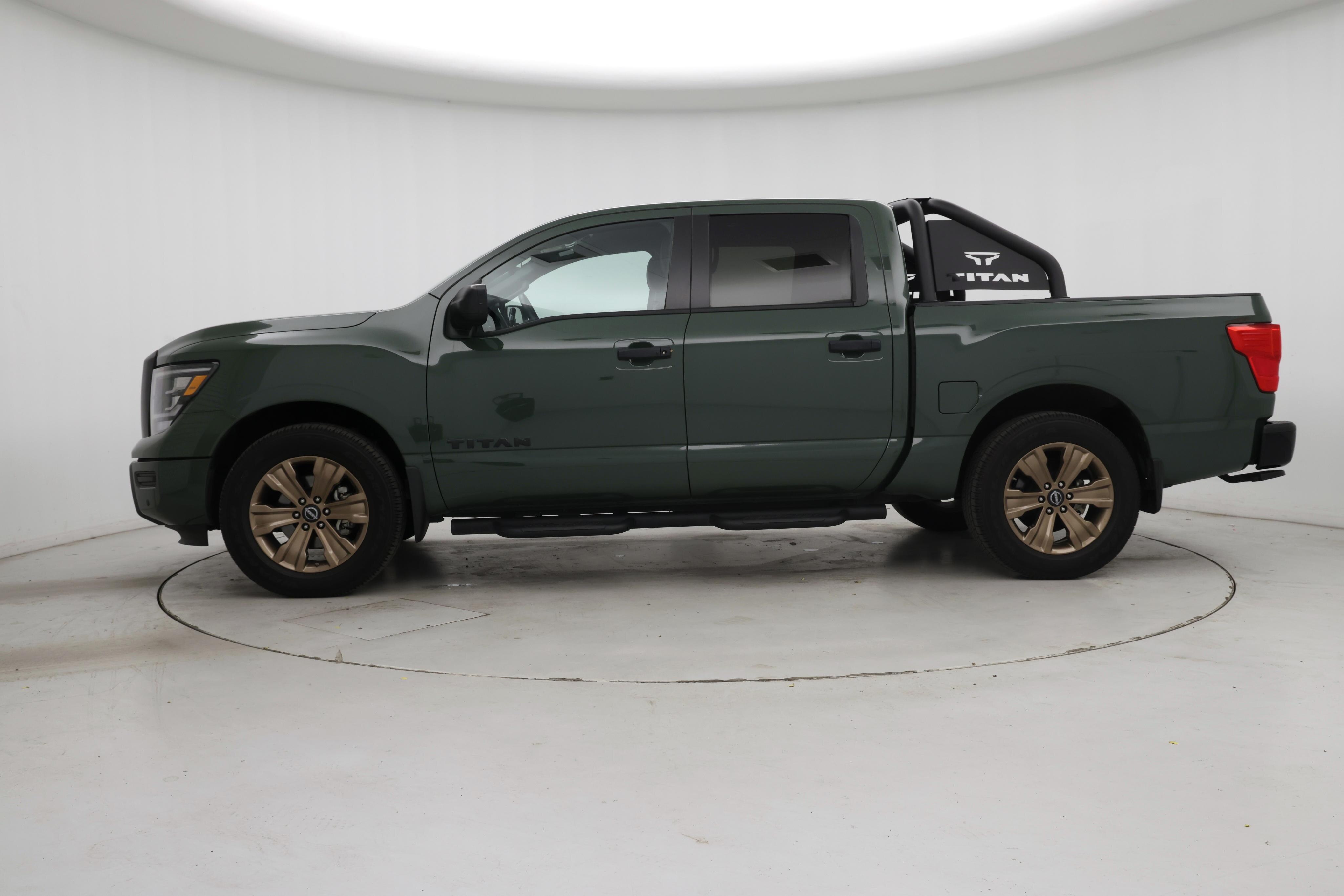 Thumbnail: 2024 Nissan Titan - 3